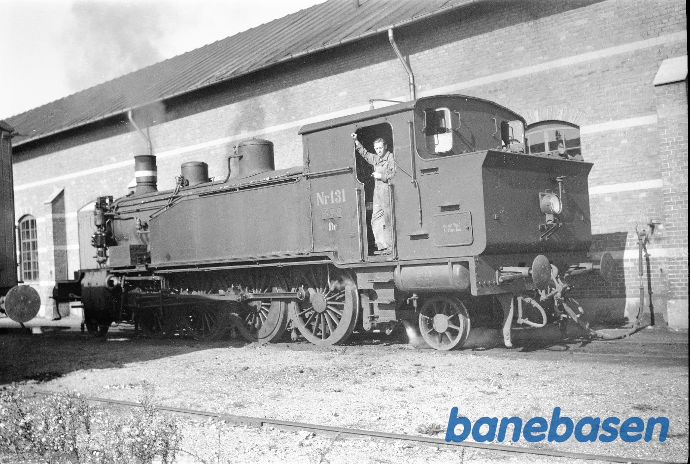 Ved remiserne Ved remiserne