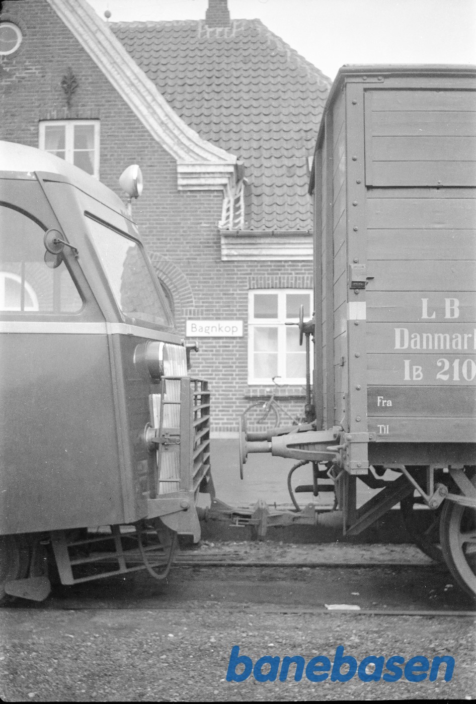 Sammelkobling ml godsvogn og skinnebus Sammelkobling ml godsvogn og skinnebus