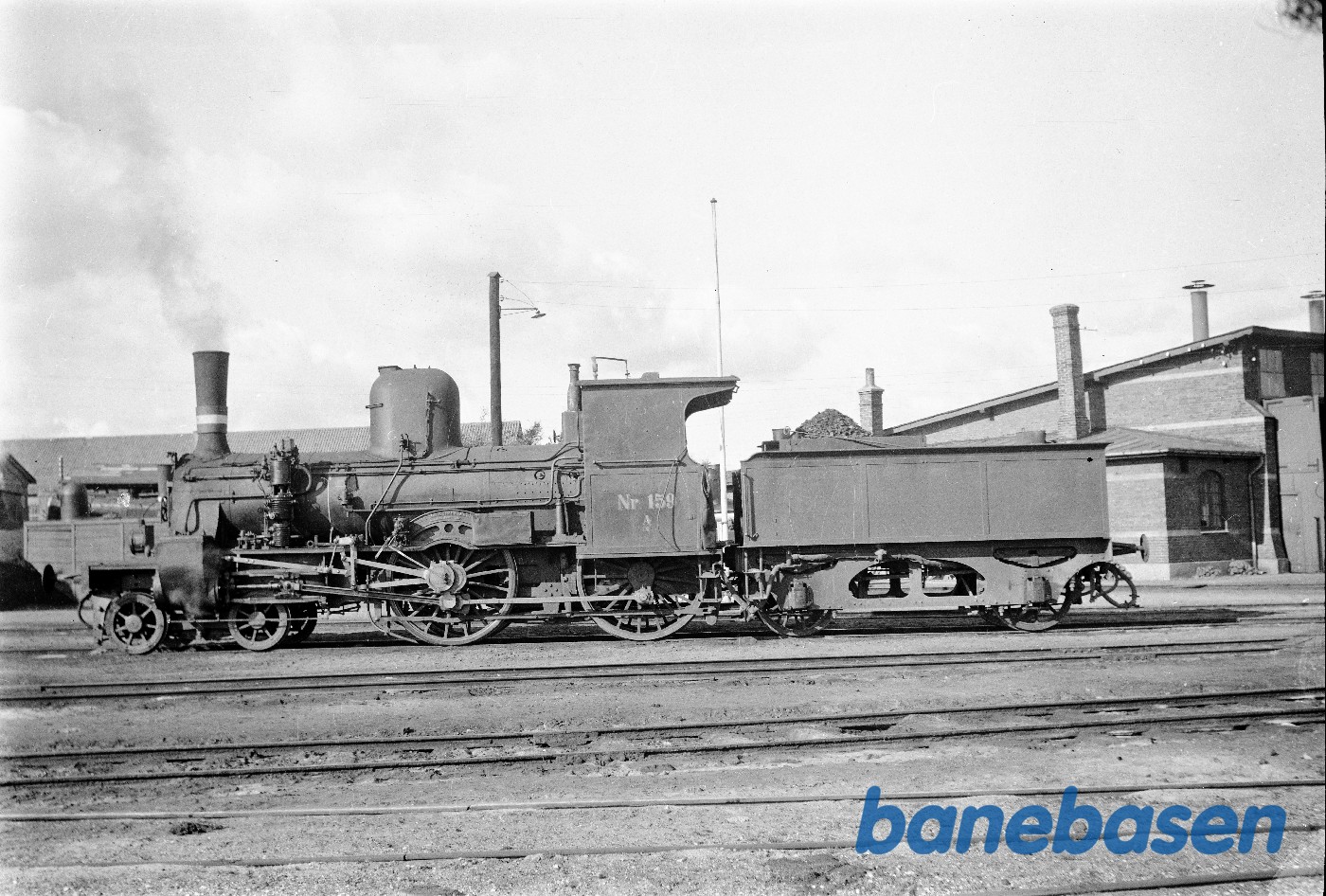 Ved remiserne Ved remiserne