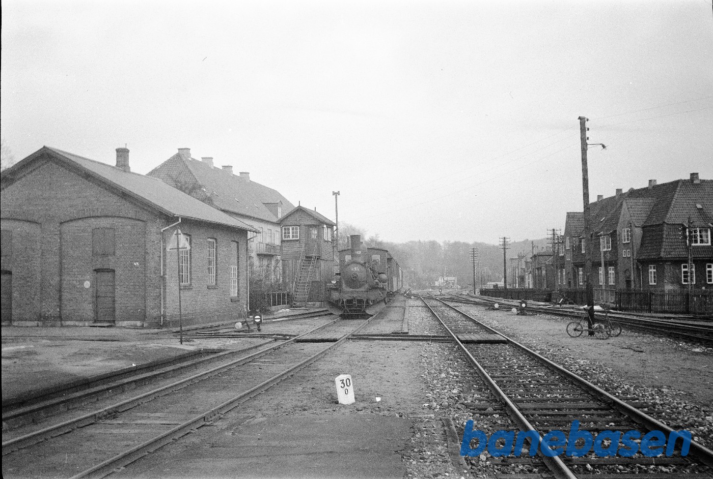 Ved tidl remise indkørsel på stationen fra Laurbjerg Ved tidl remise indkørsel på stationen fra Laurbjerg