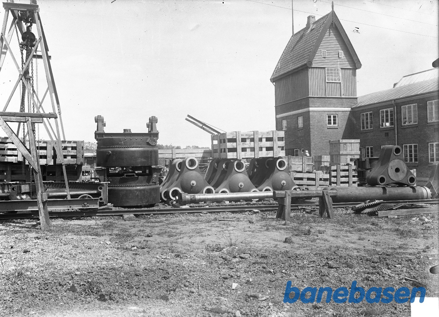 Fra gården. Masser af maskindele Fra gården. Masser af maskindele