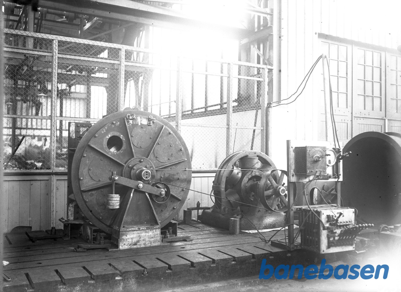 Apparat for hastighedsregulering Apparat for hastighedsregulering