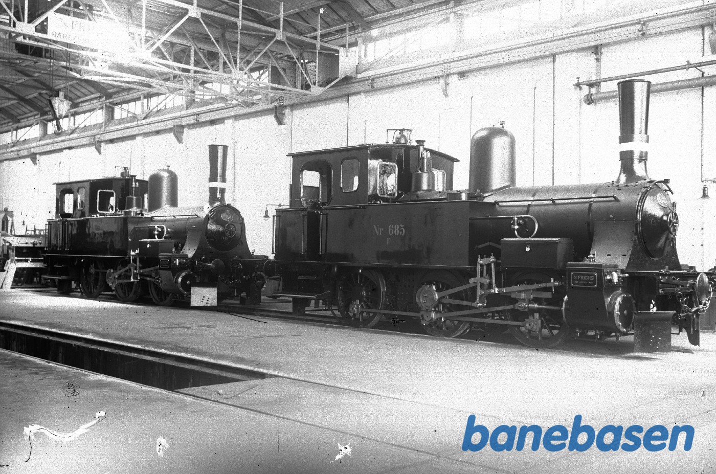 F 684 + F 685 under klargøring F 684 + F 685 under klargøring