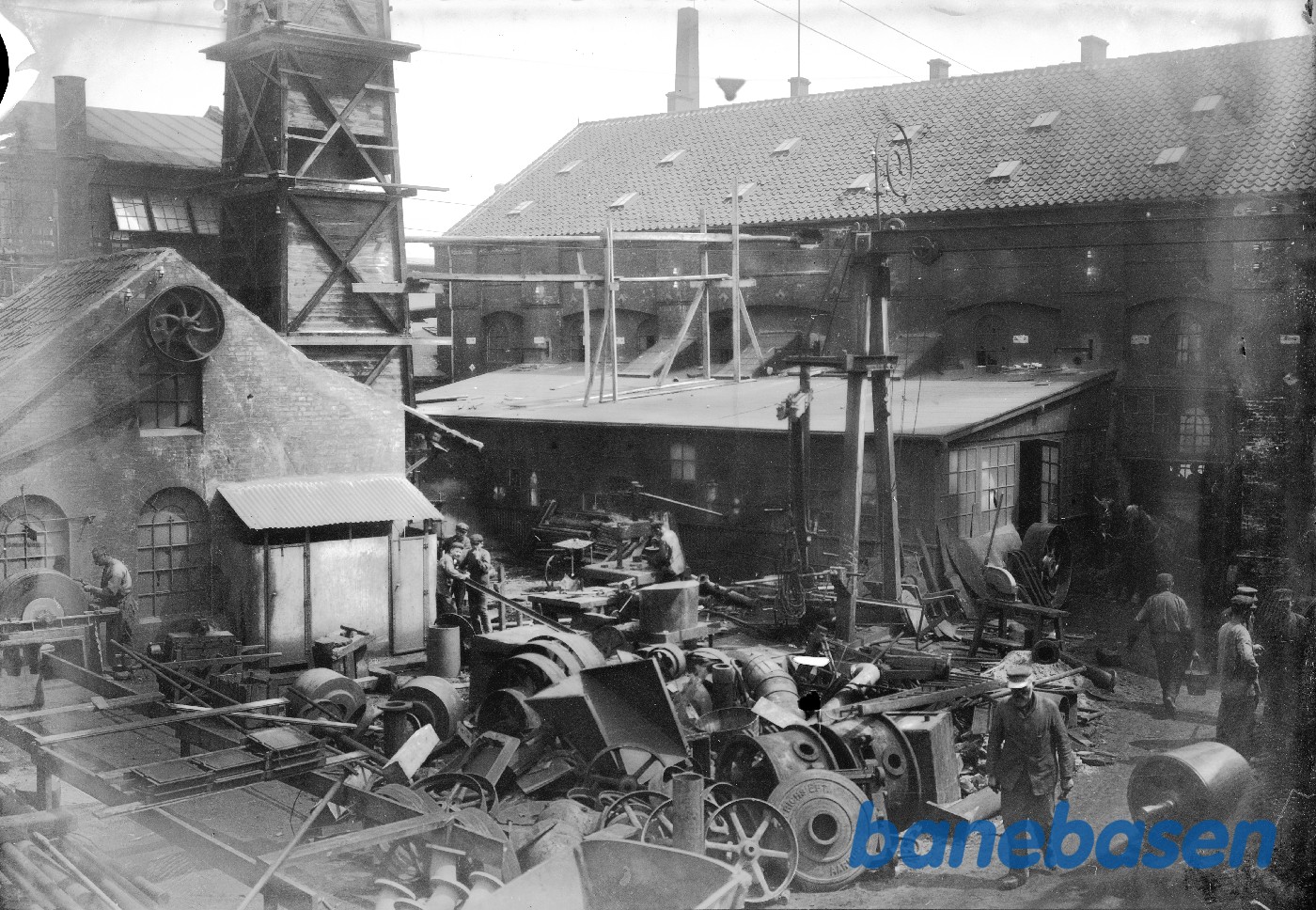 En gård med meget rod Søndergade En gård med meget rod Søndergade