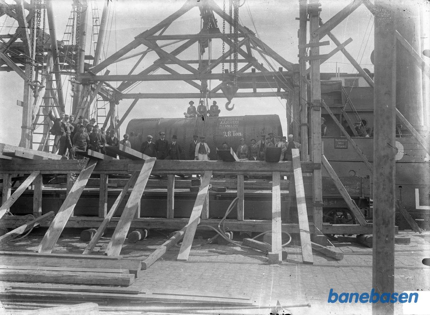 Indladning af gods til E.O.W Indladning af gods til E.O.W