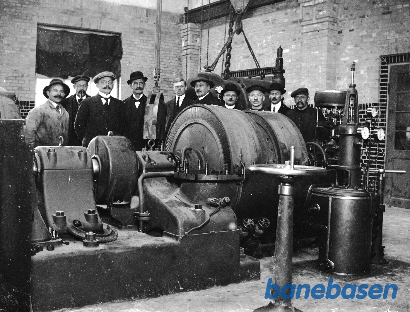 Besigtigelse af en ny maskine Besigtigelse af en ny maskine