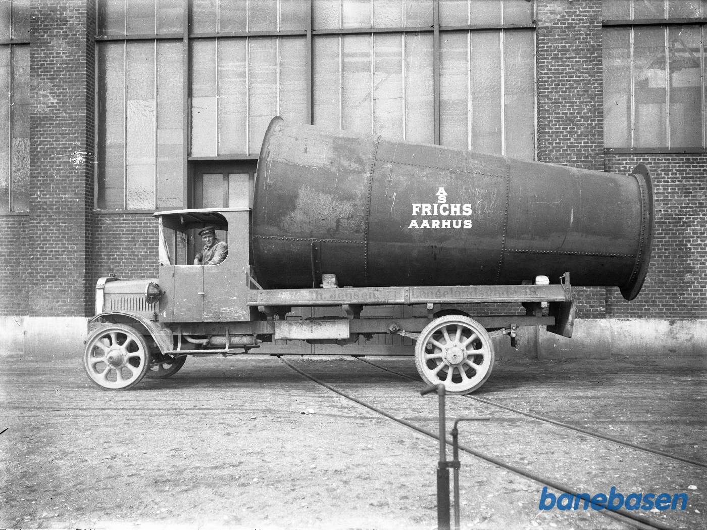 Lastvogn tilh. Th. Jensen, Langelandsgade 18, Århus