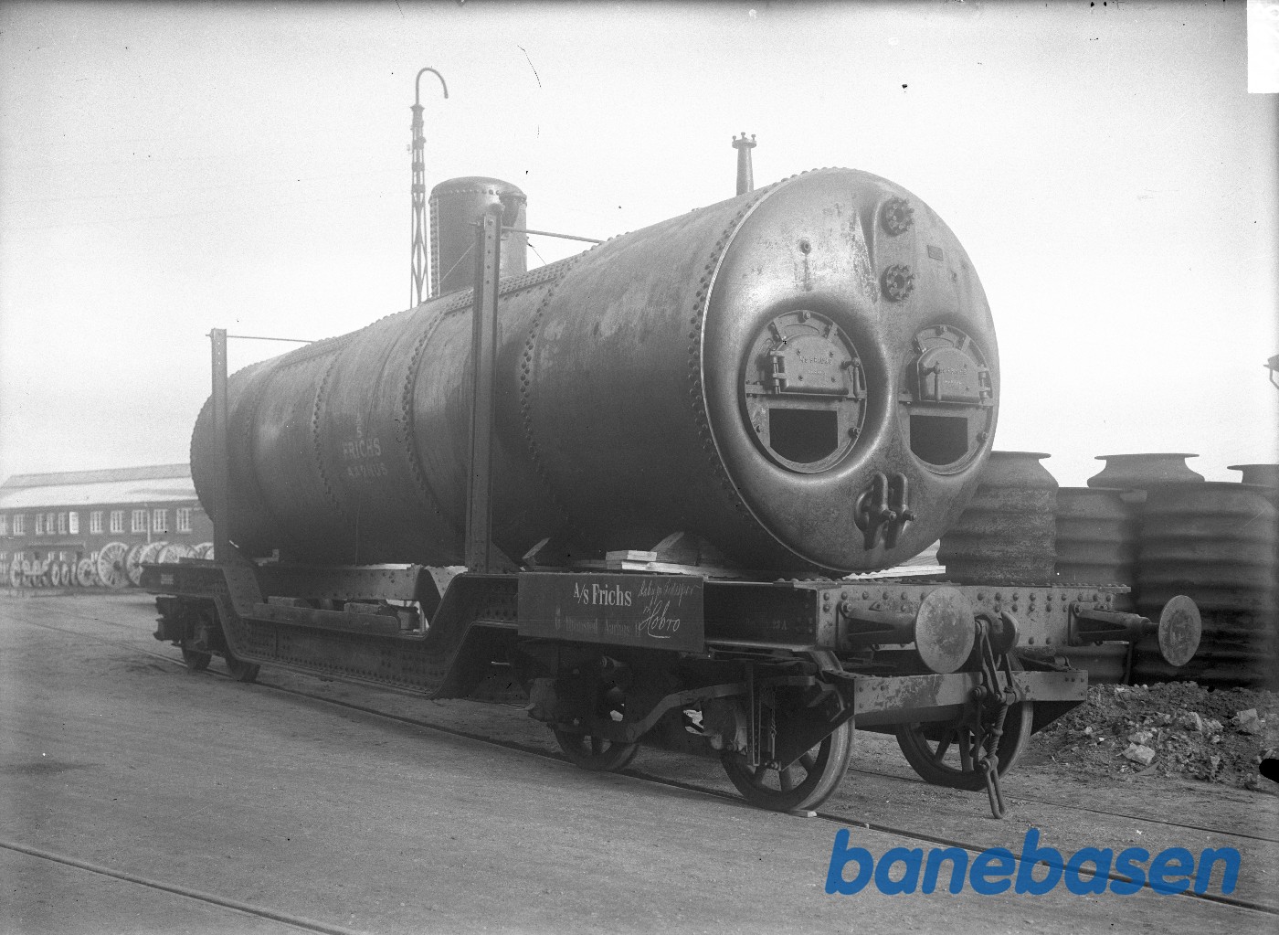 ZT 99999. På vognen ligger en 20 tons dampkedel, der i oktober 1926 blev leveret til De danske Spritfabrikker i Hobro ZT 99999. På vognen ligger en 20 tons dampkedel, der i oktober 1926 blev leveret til De danske Spritfabrikker i Hobro