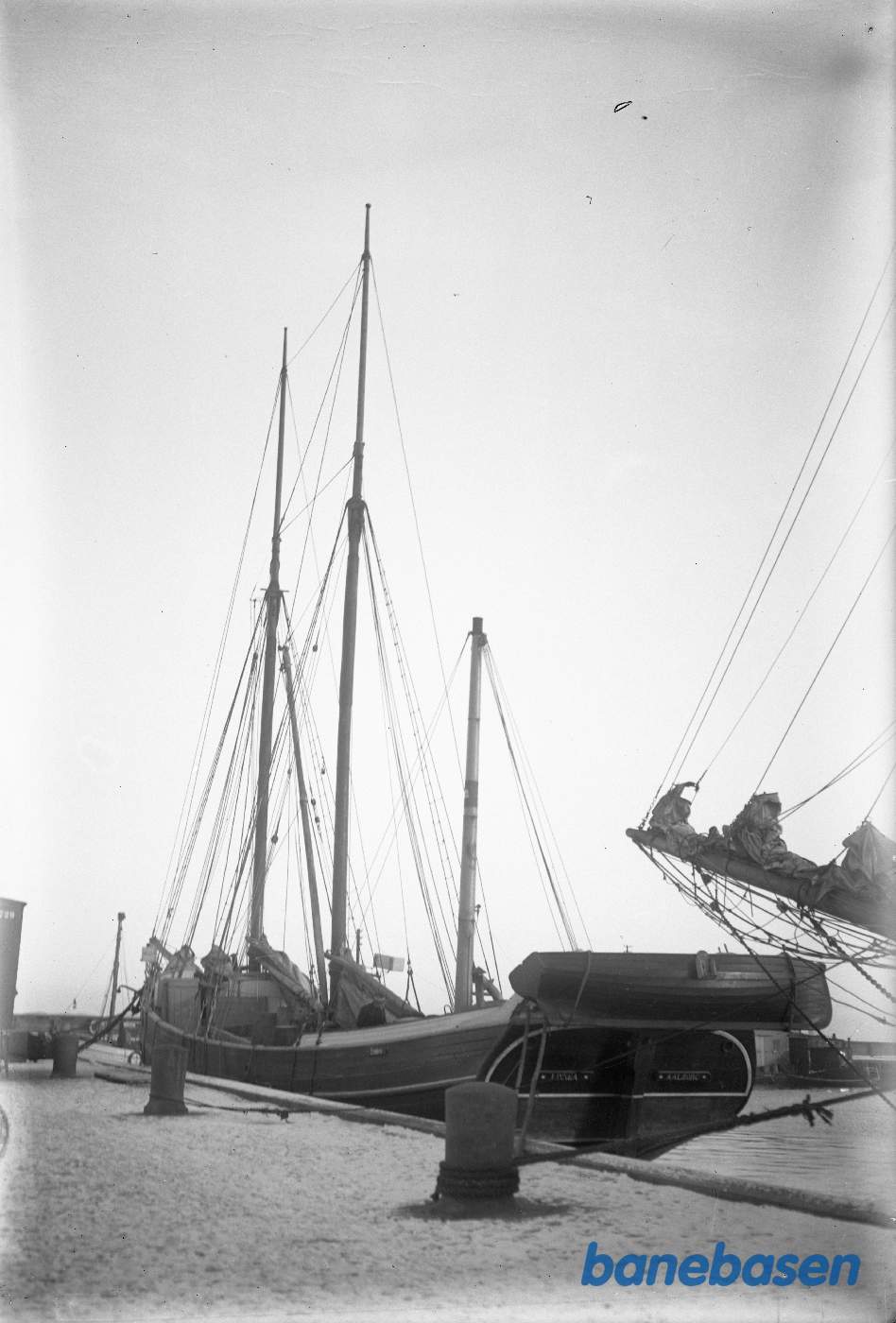 Motorskib LInea hjemmehørende i Aalborg