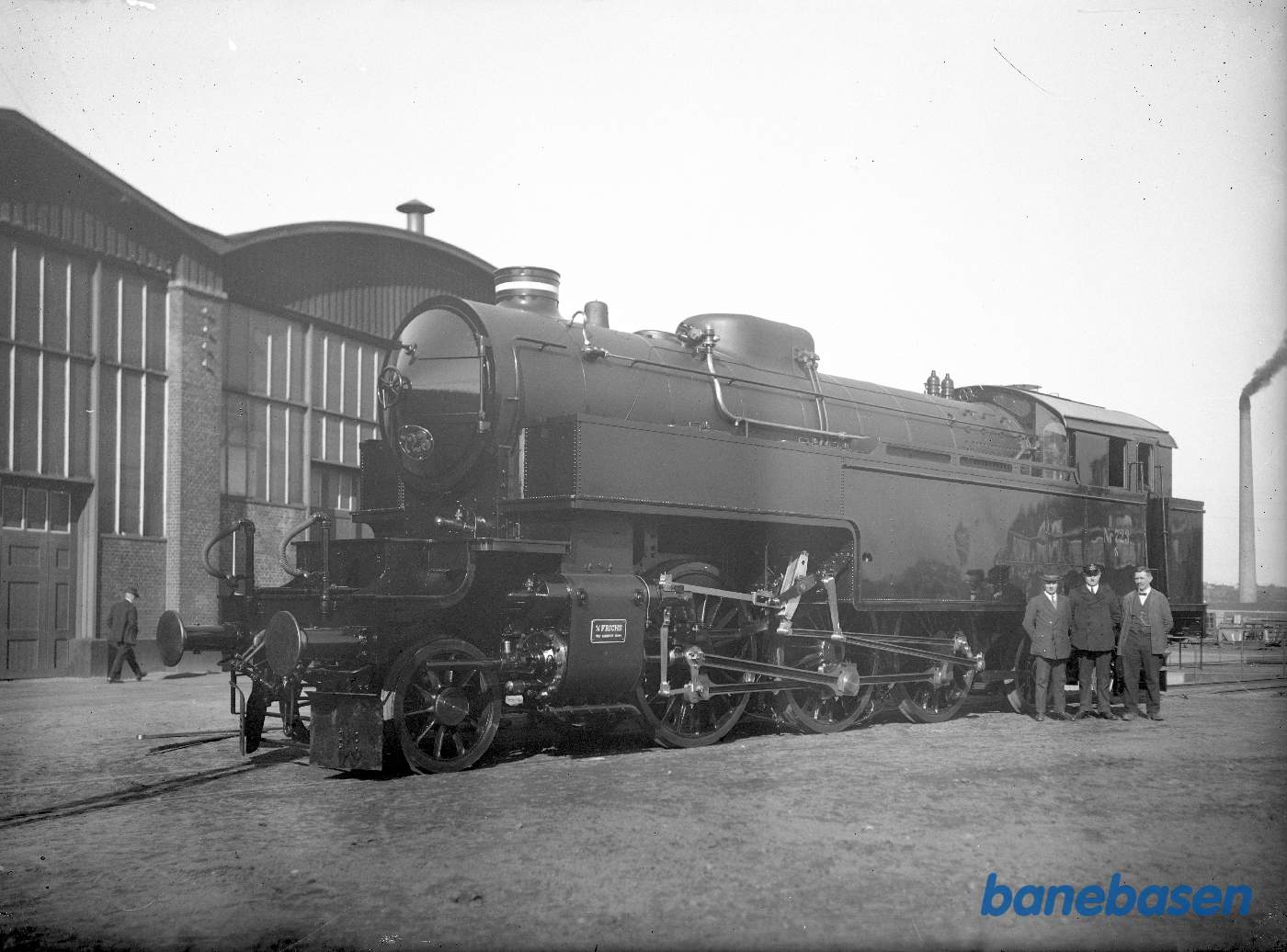 DSB S 723 m. mestre i fabriksgården DSB S 723 m. mestre i fabriksgården