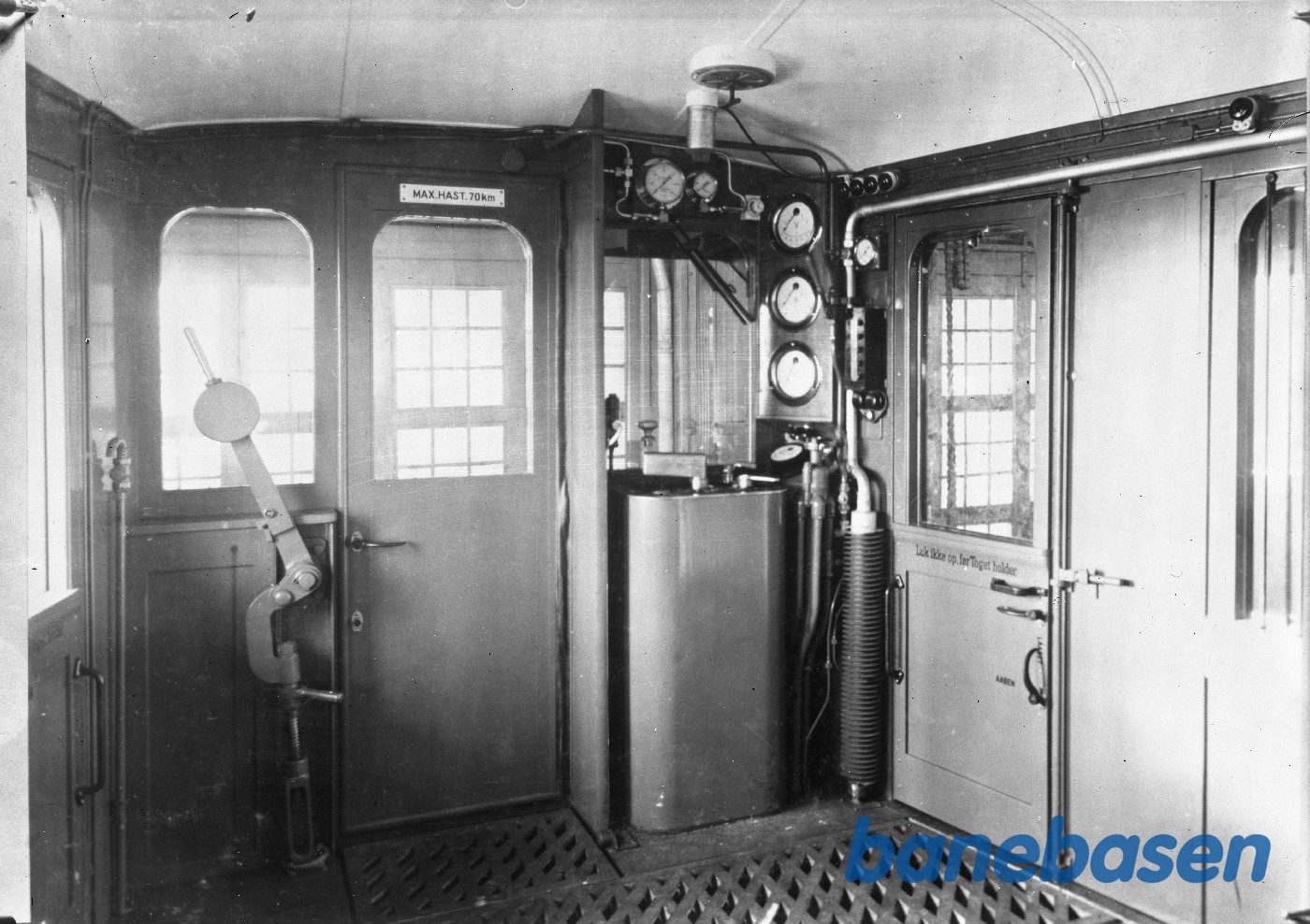 Førerrum i MR 202 Førerrum i MR 202