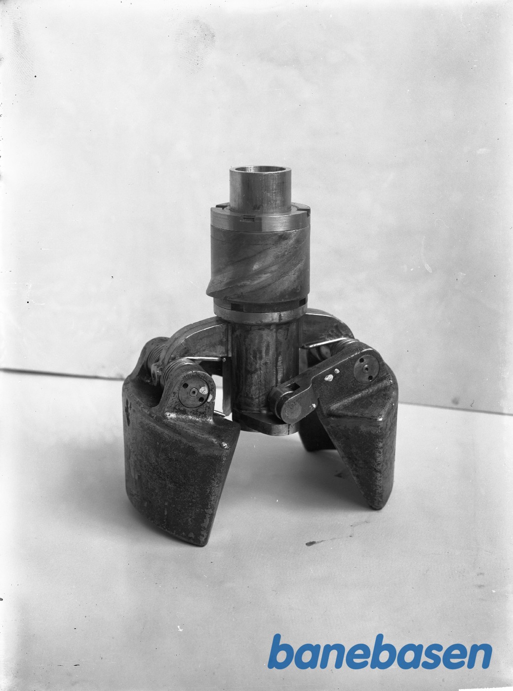 Kim motor 140E regulator Kim motor 140E regulator