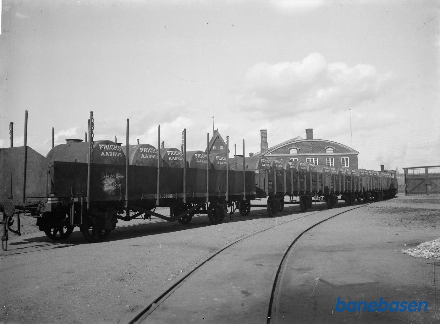 Afsendelse af benzintanke til DDPA i Hellerup