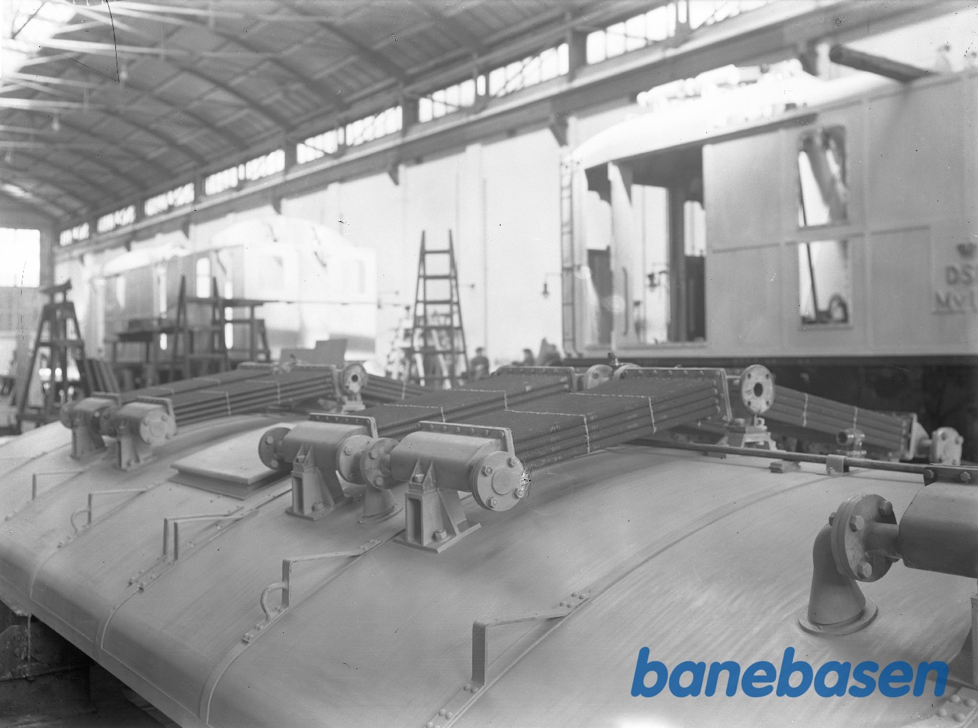 Bygning af MV 115. Kølersektion Bygning af MV 115. Kølersektion