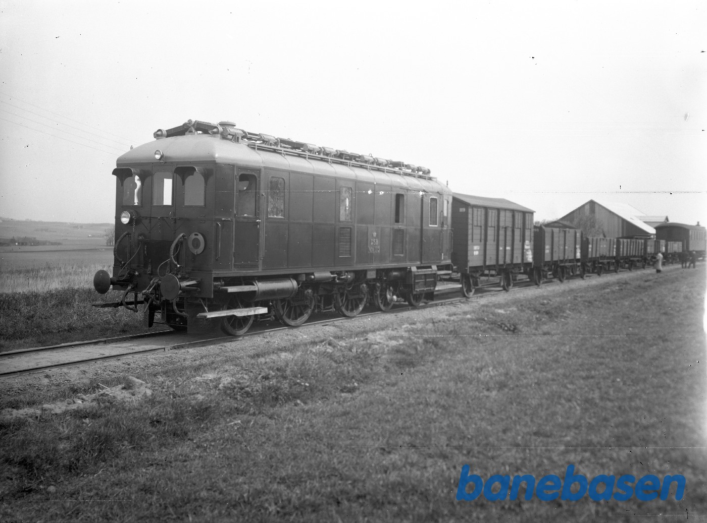 DSB MV 115 med prøvetog til Galten, set mod øst fra Østerskovvej DSB MV 115 med prøvetog til Galten, set mod øst fra Østerskovvej
