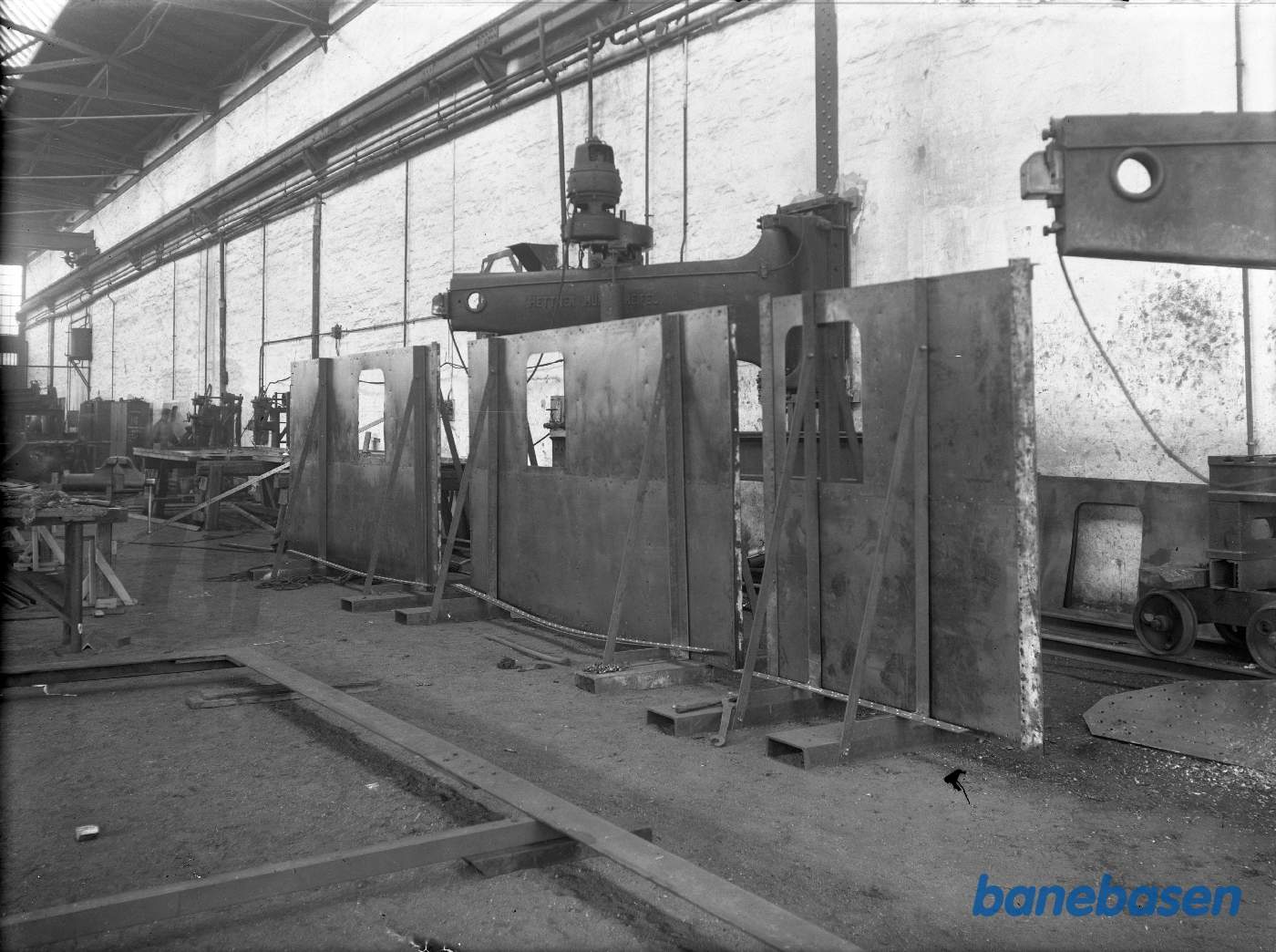 Overbygning i arbejde (Kedelsmedjen)