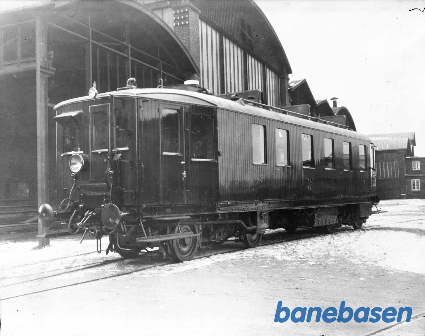 TKVJ M 2 i fabriksgården TKVJ M 2 i fabriksgården