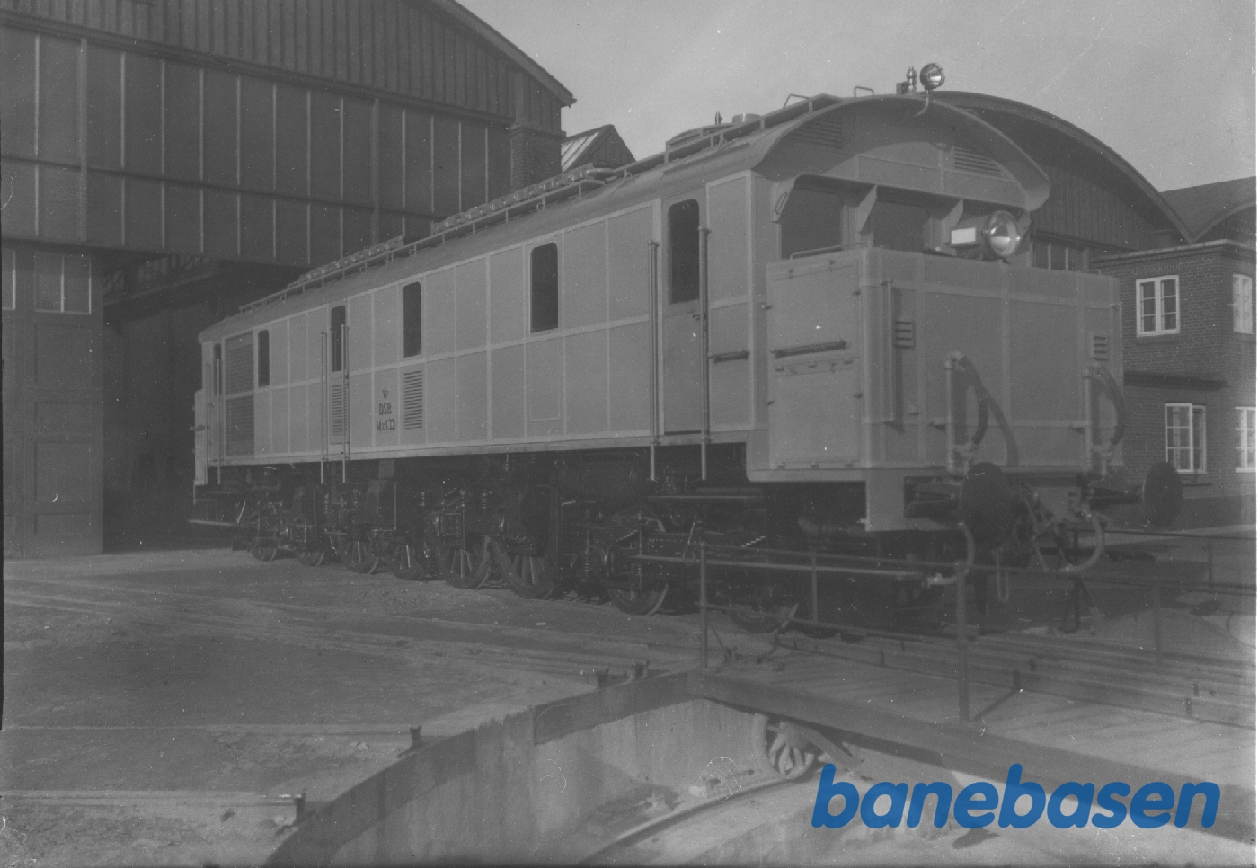 DSB MX 132 i fabriksgården DSB MX 132 i fabriksgården