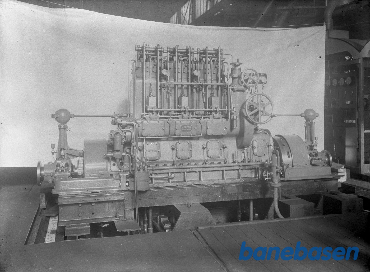 115 HK Dieselmotor 3 cylindrer 115 HK Dieselmotor 3 cylindrer