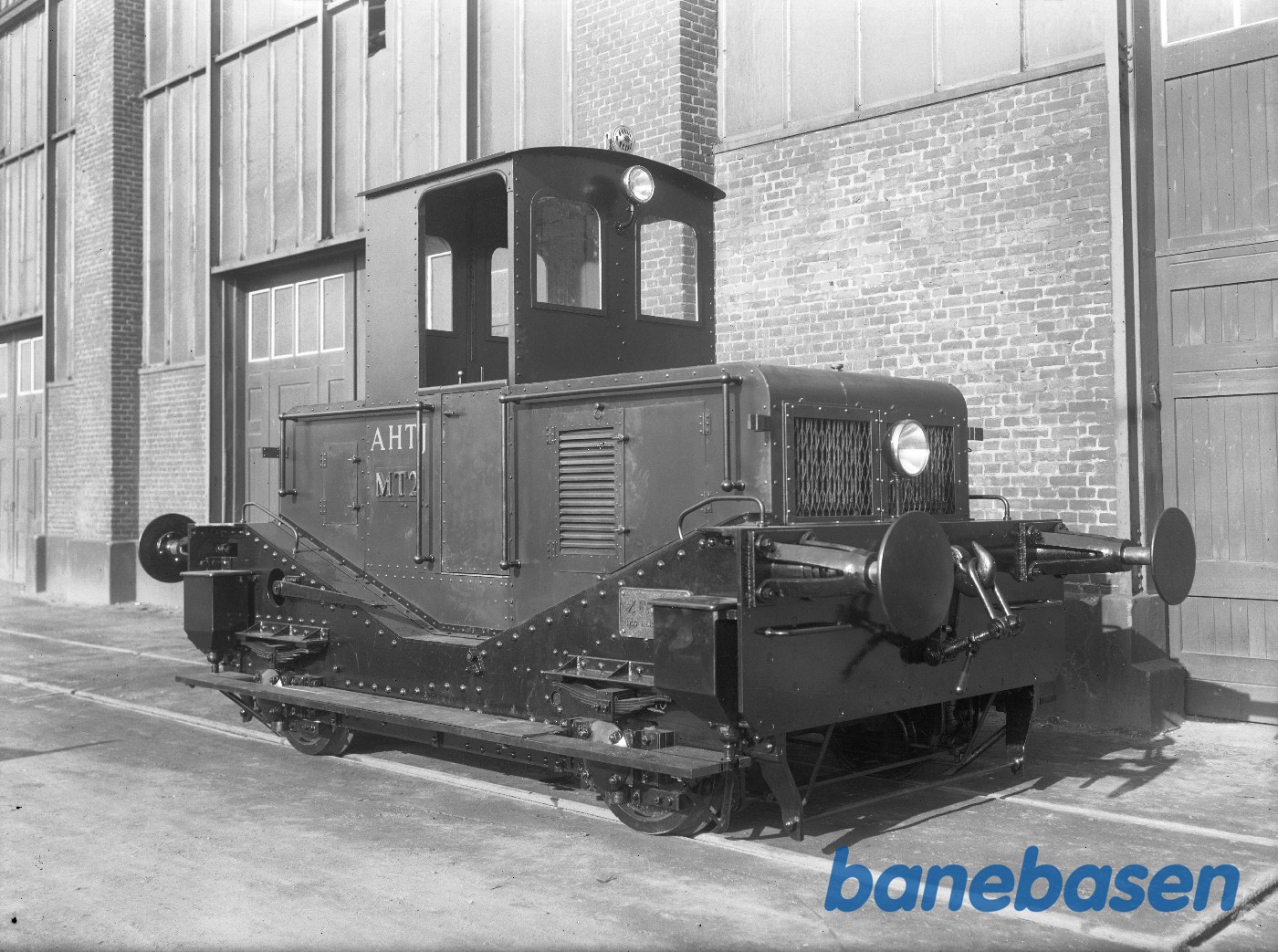 AHTJ MT 2 i fabriksgård AHTJ MT 2 i fabriksgård