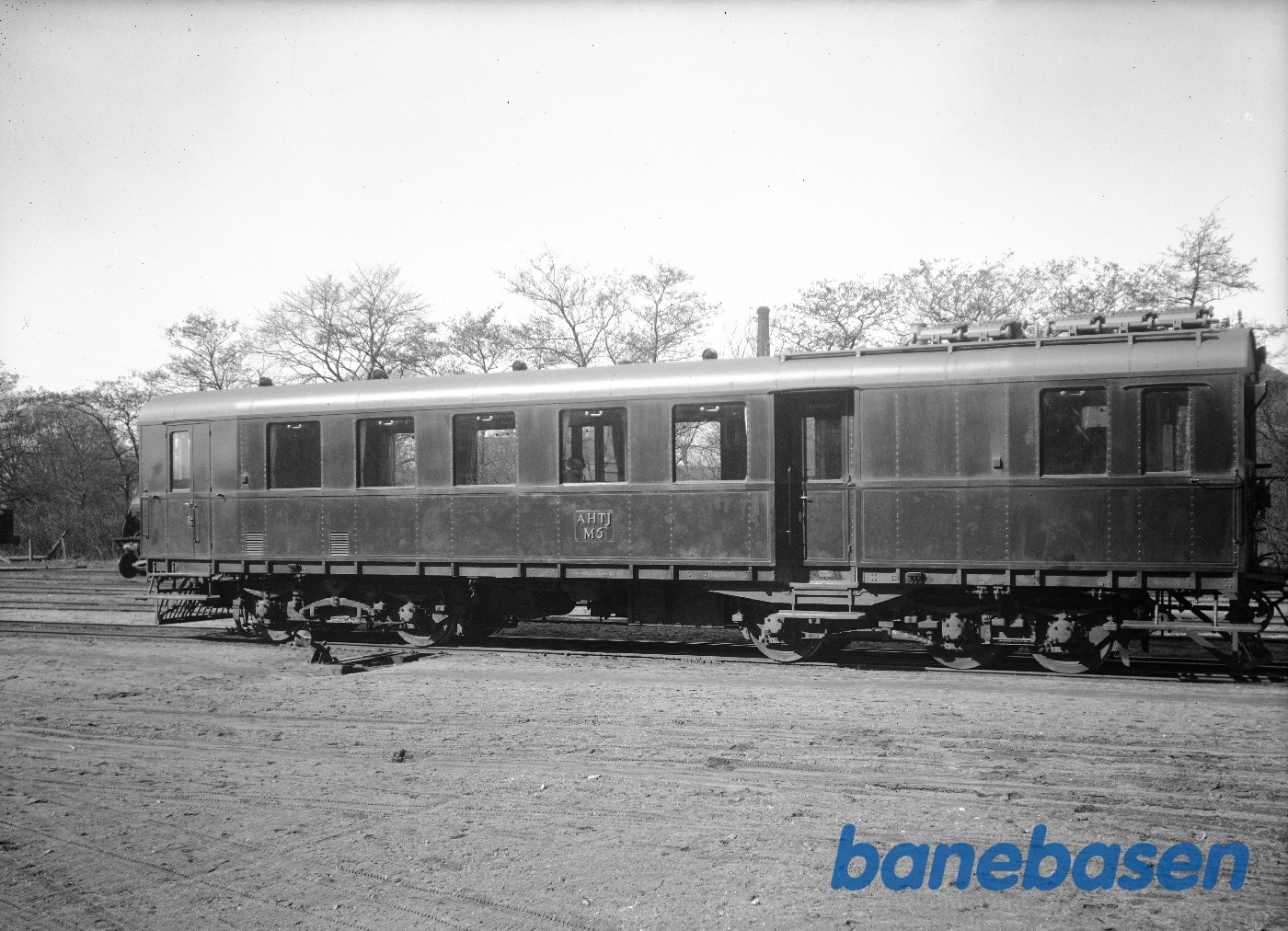 205/225 HK motorvogn AHTJ M 5 205/225 HK motorvogn AHTJ M 5