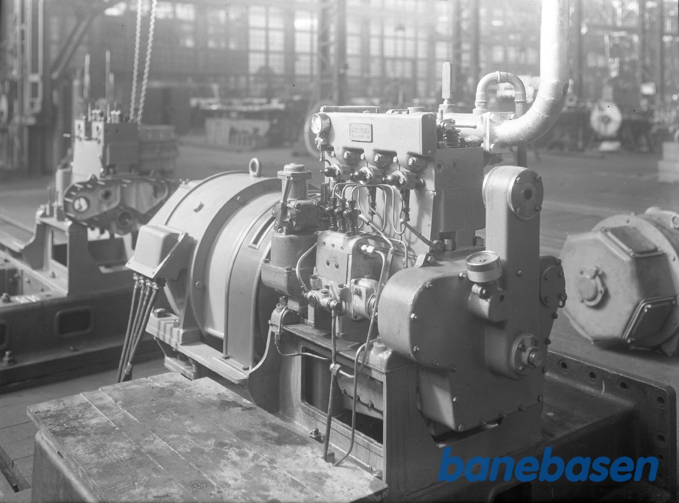 30 HK motor med dynamo. Bagfra 30 HK motor med dynamo. Bagfra