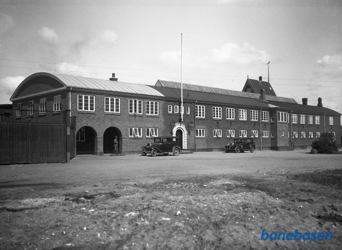 Administrationsbygningen fra Vest