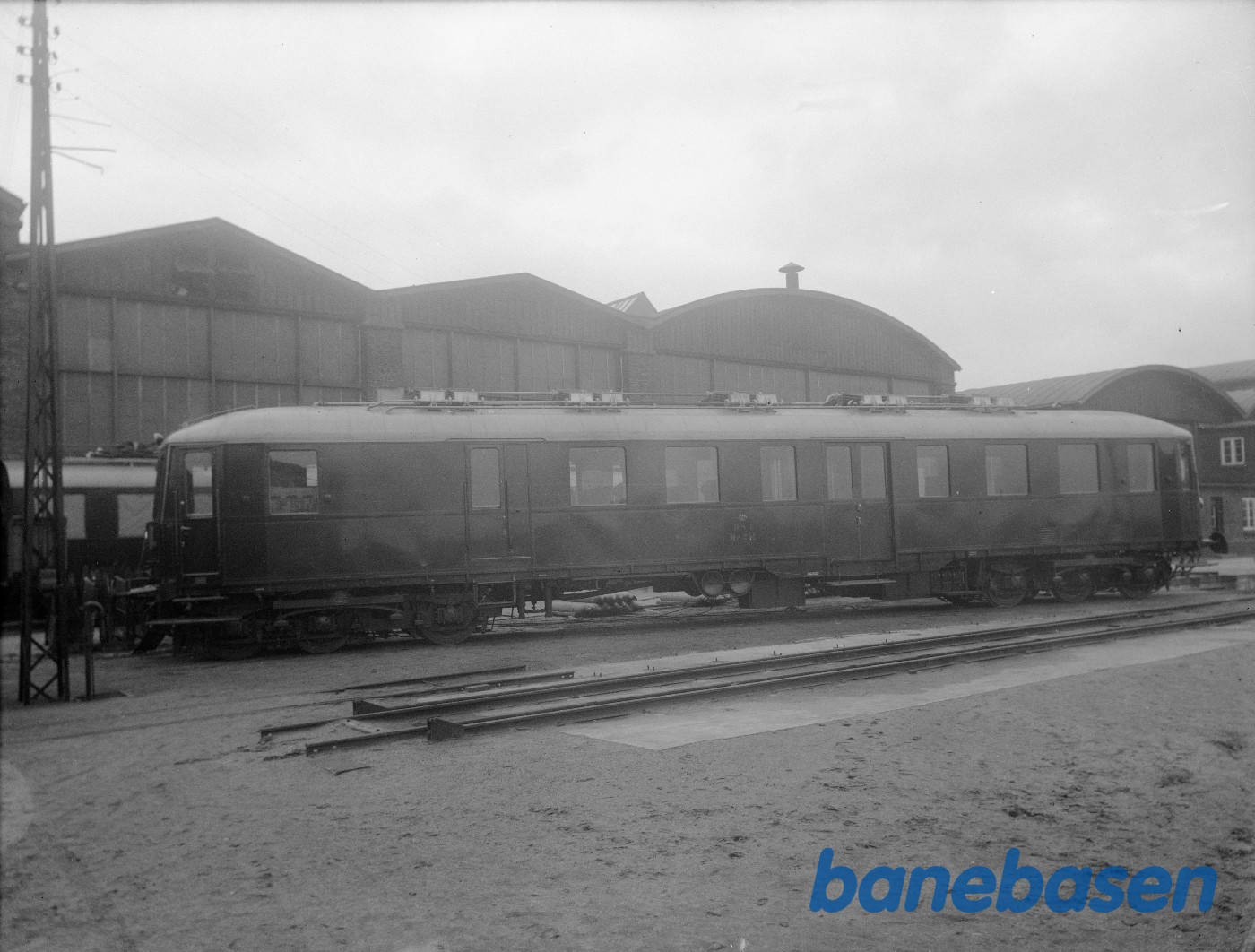 DSB MP 251 i fabriksgården DSB MP 251 i fabriksgården