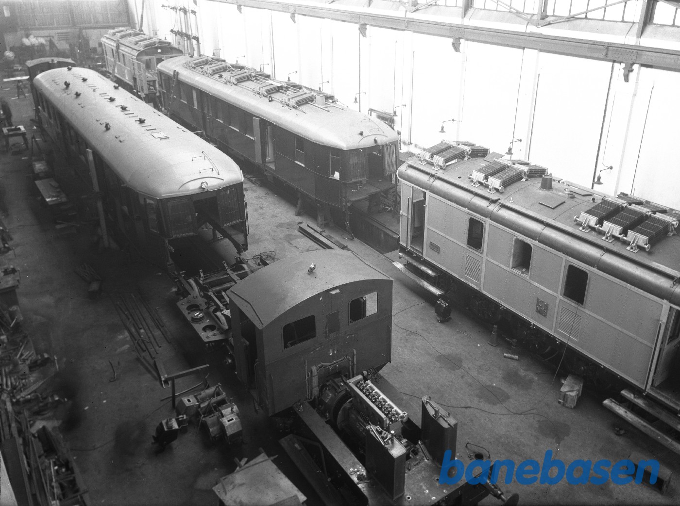 LJ M 8 og i forgrunden HB 33 LJ M 8 og i forgrunden HB 33