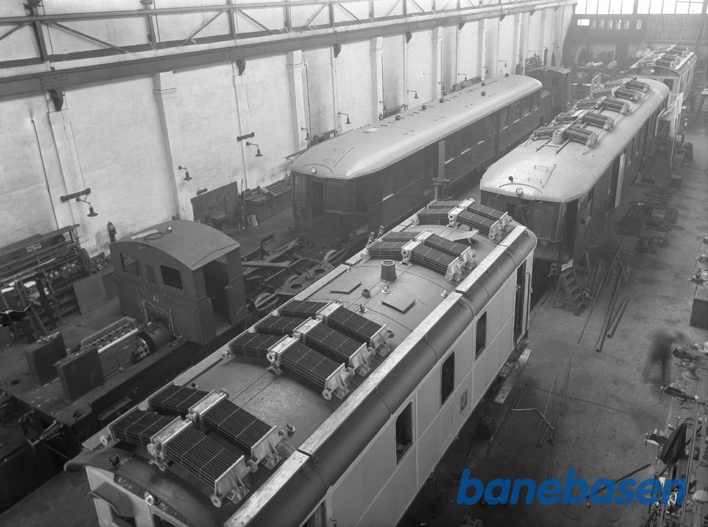 LJ M 8 og i forgrunden HB 33 LJ M 8 og i forgrunden HB 33