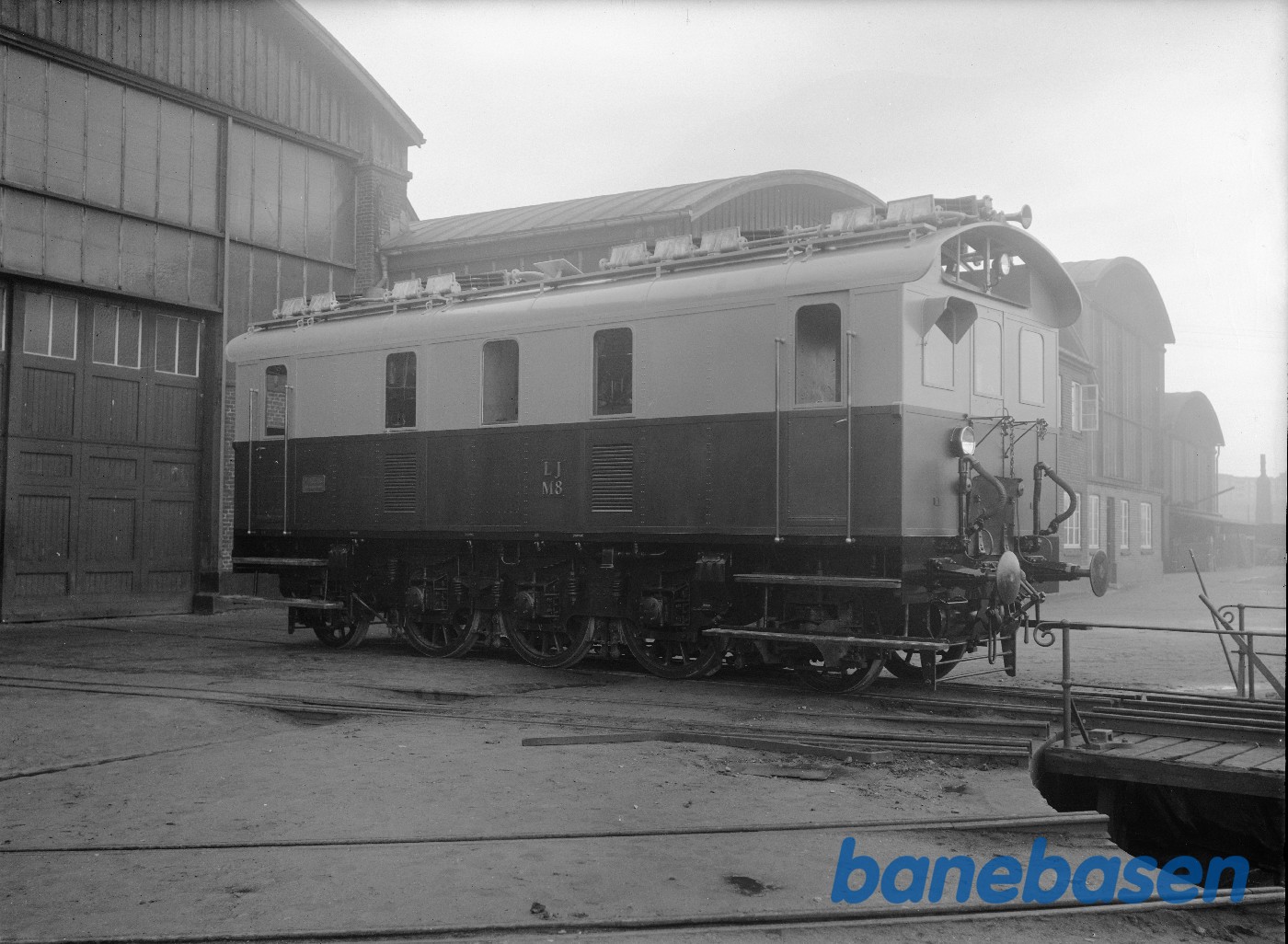 450 HK D.Loko.Lolland i fabriksgård 450 HK D.Loko.Lolland i fabriksgård