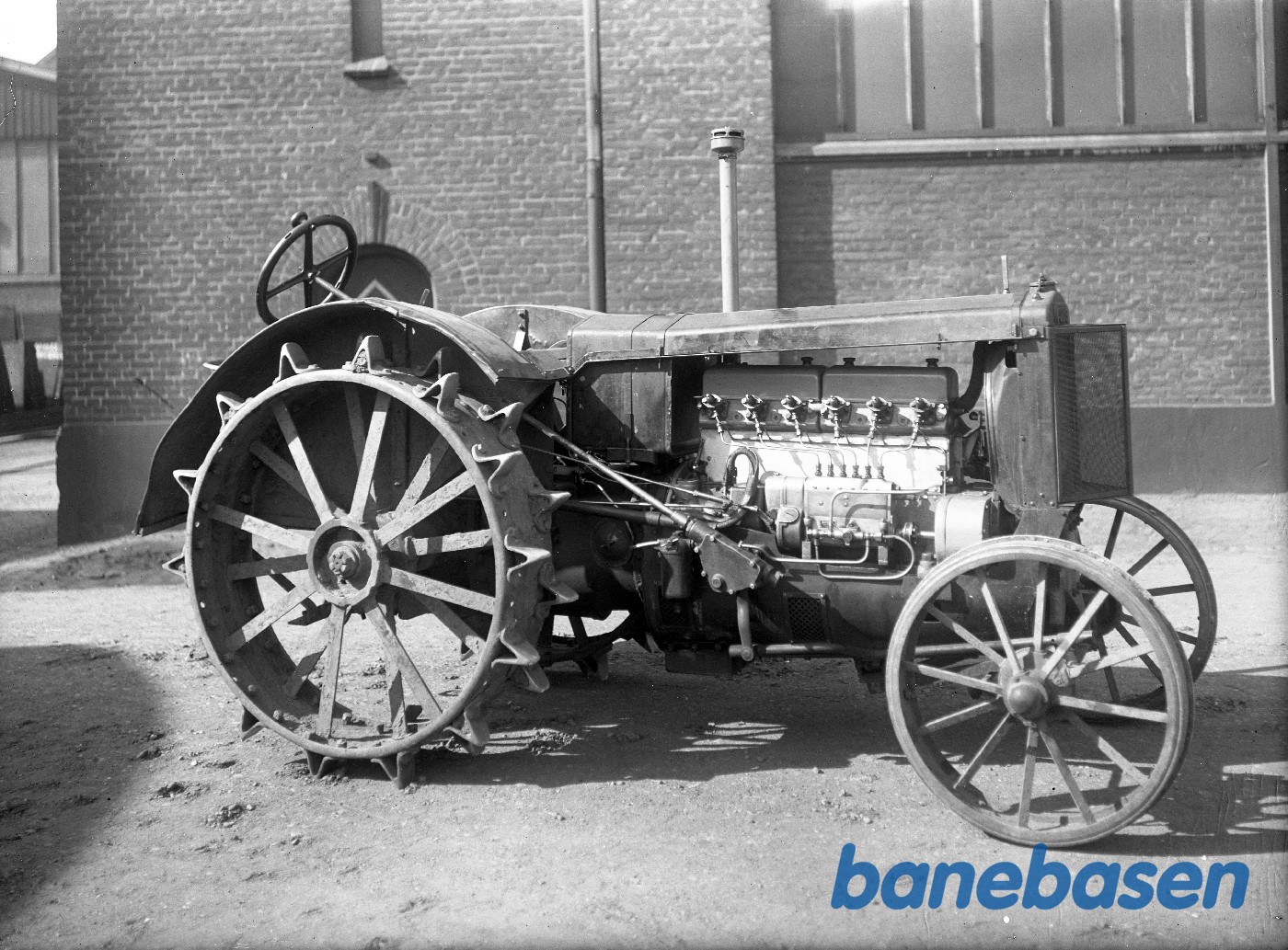 Palsgaards traktor med 6100 CH motor på fabrikken Palsgaards traktor med 6100 CH motor på fabrikken