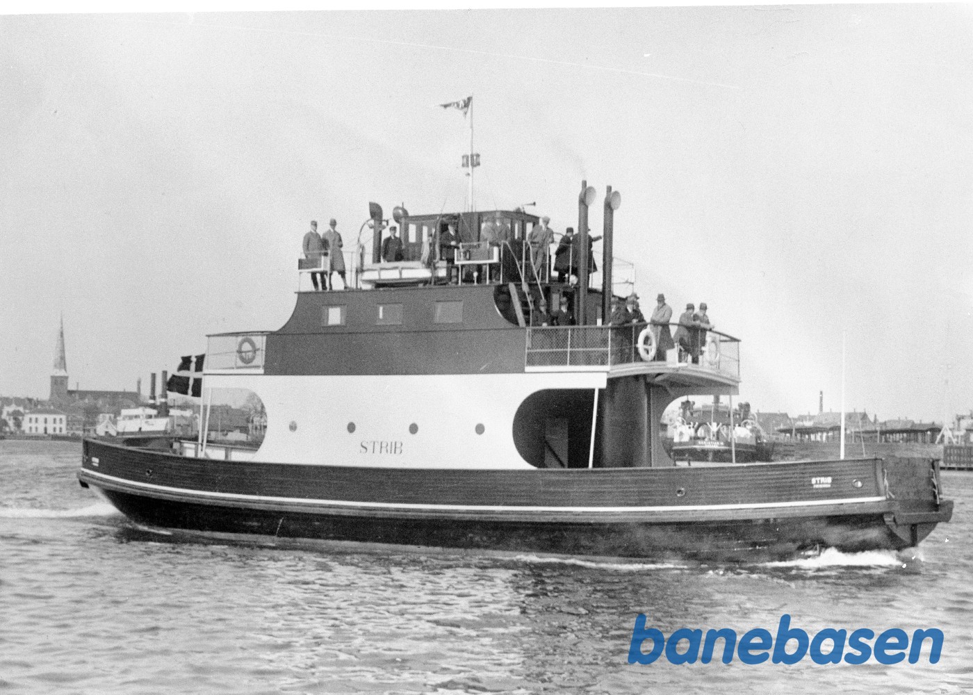 Automobilfærgen "Strib" Automobilfærgen "Strib"