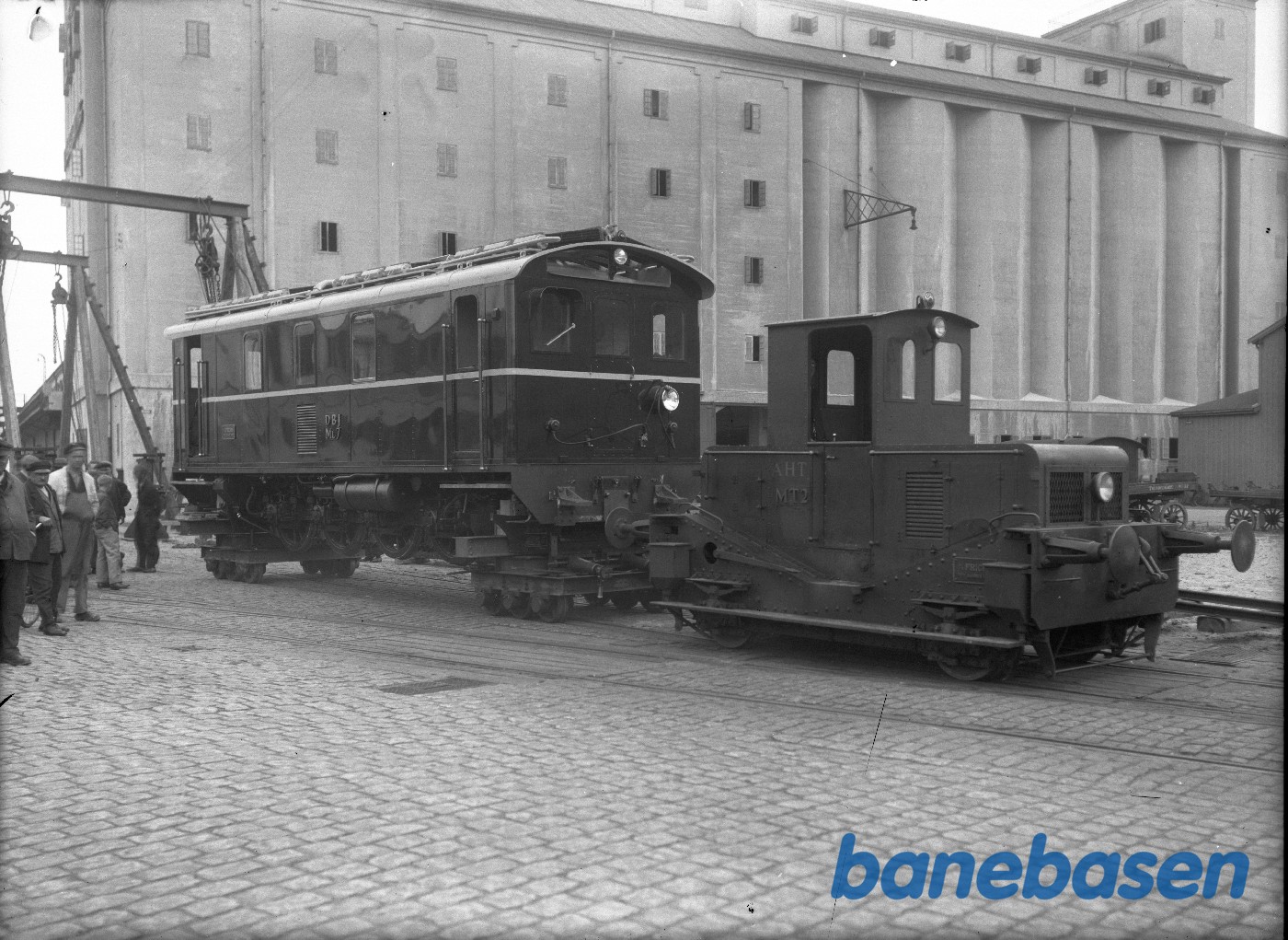 AHTJ M 6 med DBJ ML 7 på havnen i Aarhus AHTJ M 6 med DBJ ML 7 på havnen i Aarhus
