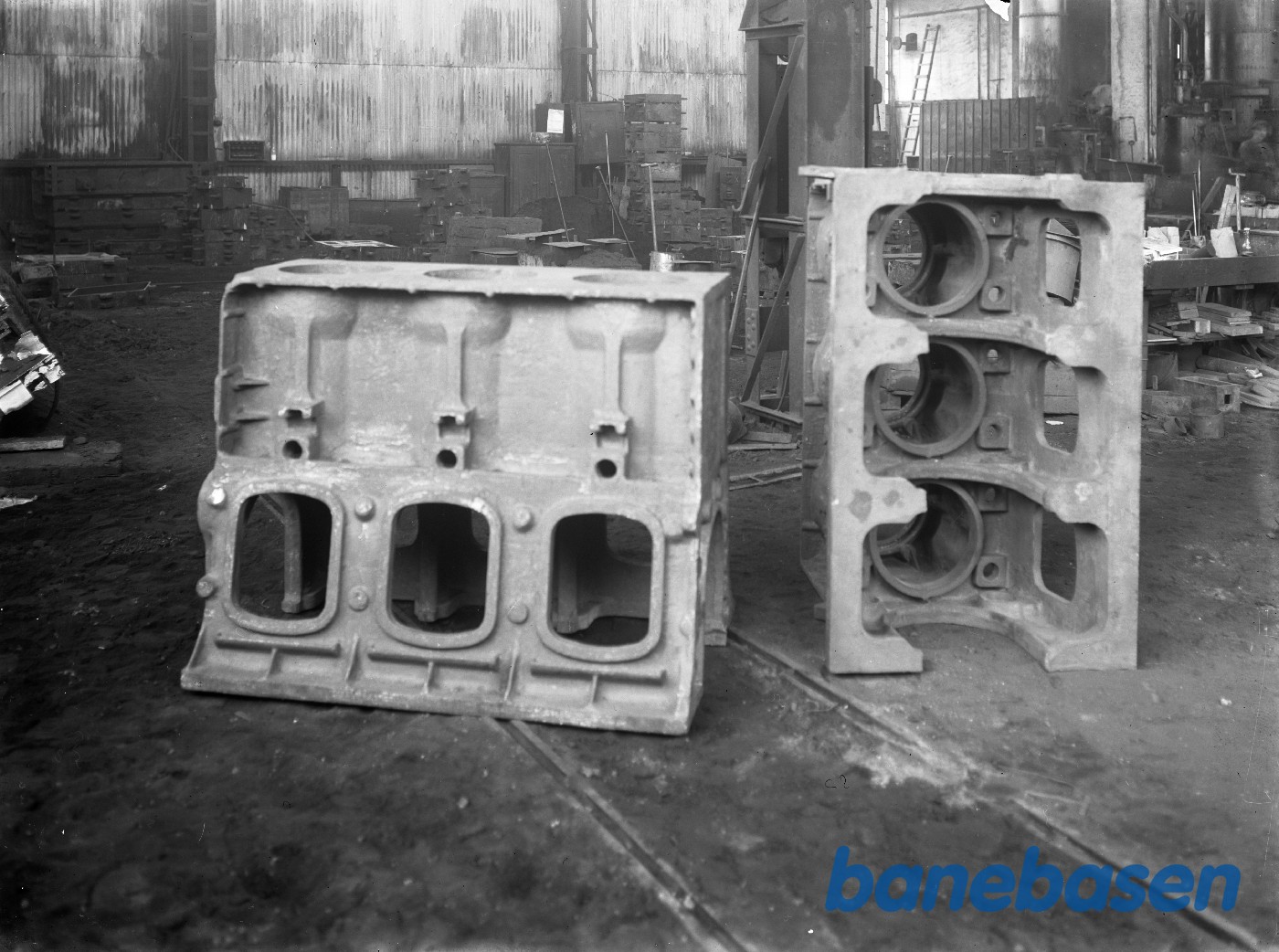 Stålstøbegods ( 2delt stativ for CL motor) Stålstøbegods ( 2delt stativ for CL motor)