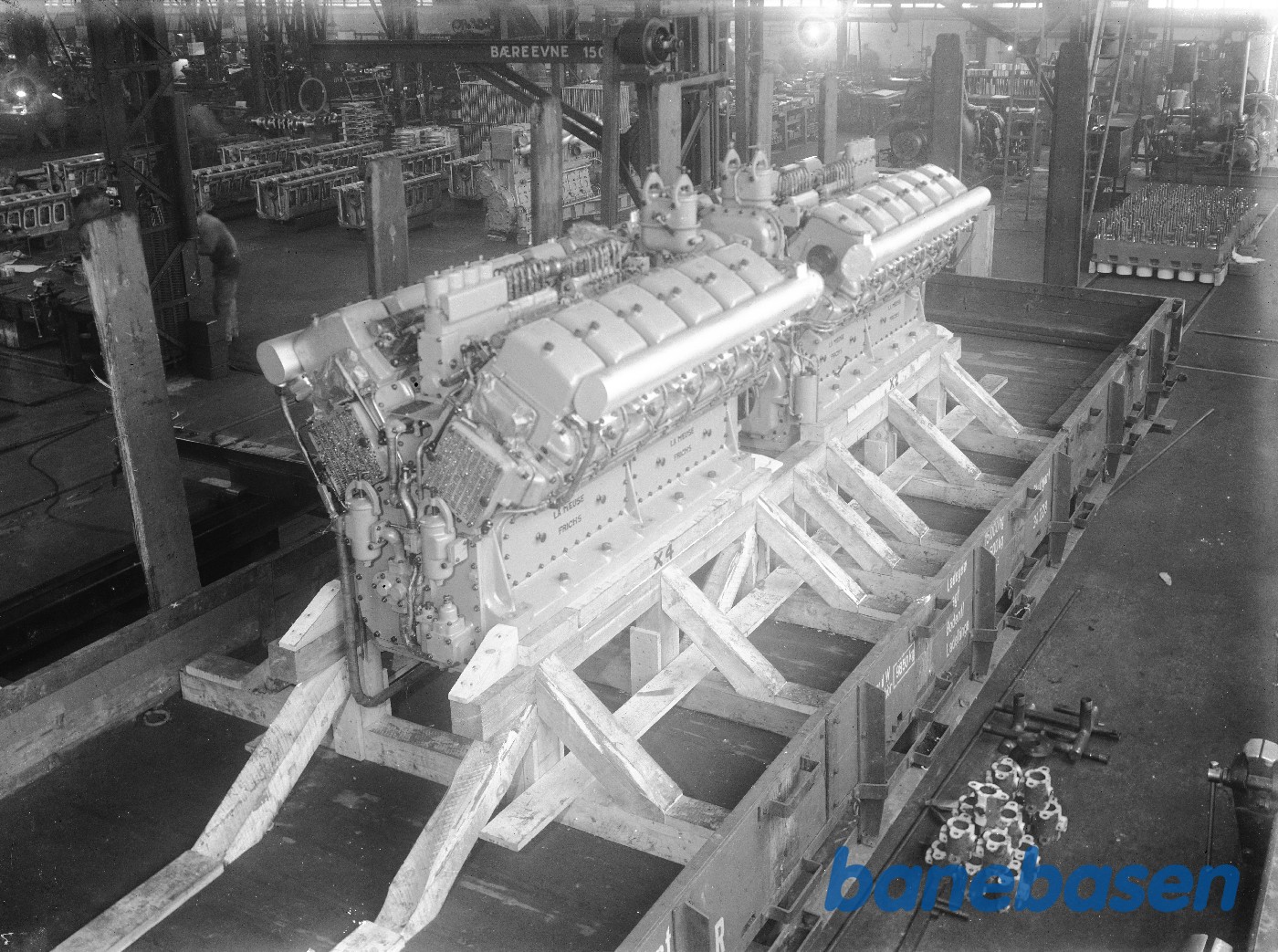 2 stk 6165CV på jernbanevogne til La Meuse 2 stk 6165CV på jernbanevogne til La Meuse