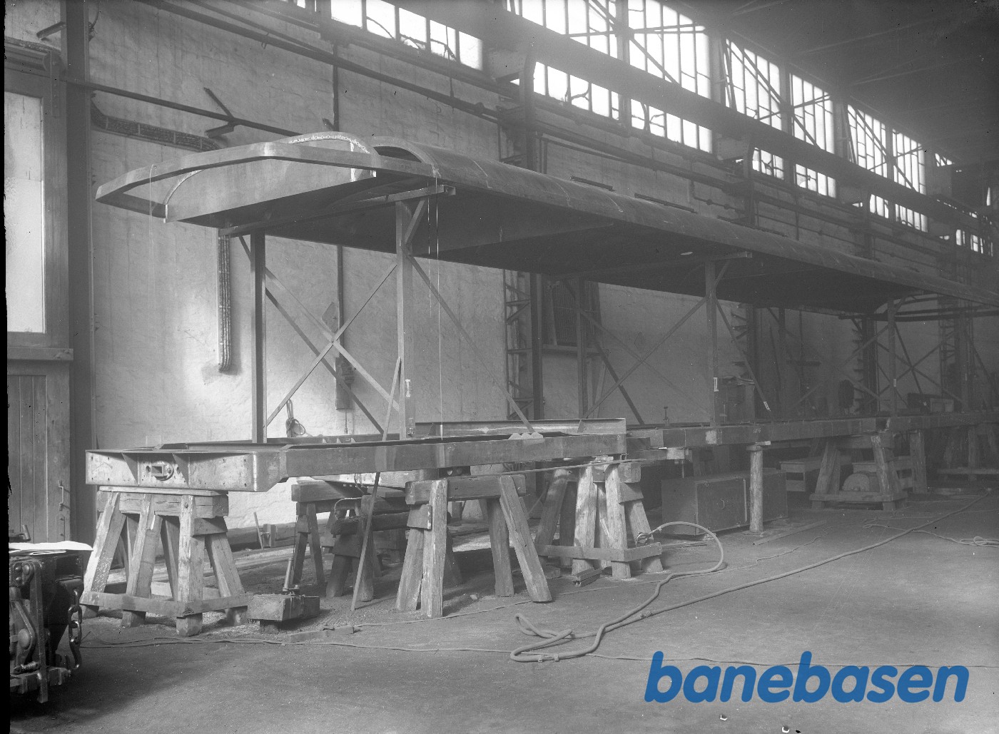 MO II. Vognkasse fra siden MO II. Vognkasse fra siden