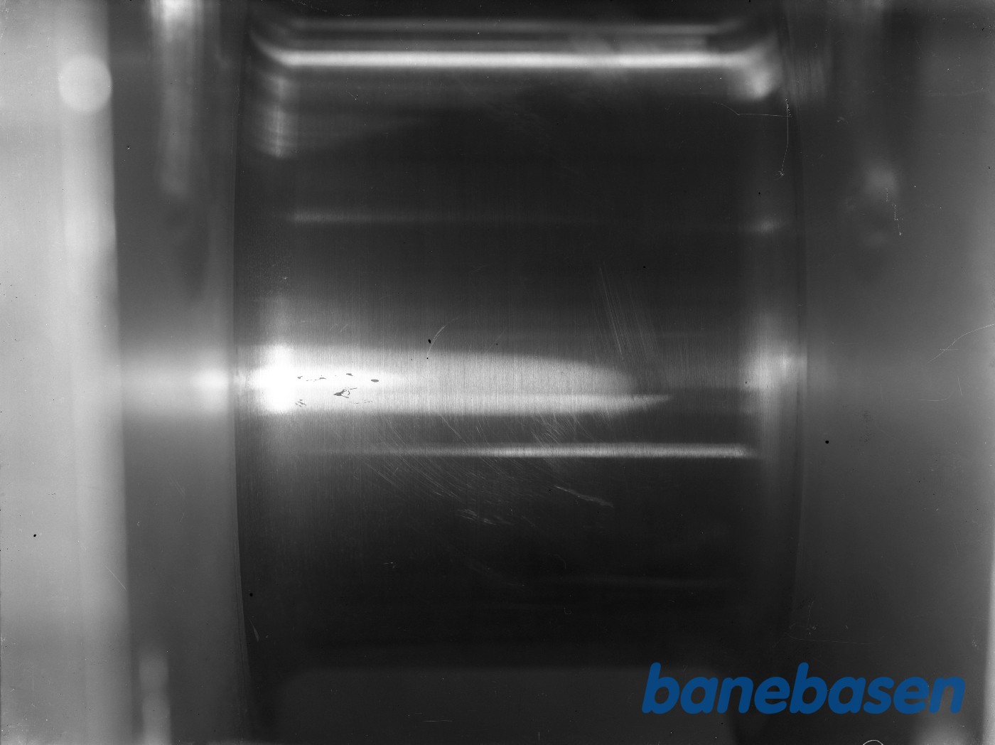 Materialefejl i krumtap. Fuld størrelse Materialefejl i krumtap. Fuld størrelse