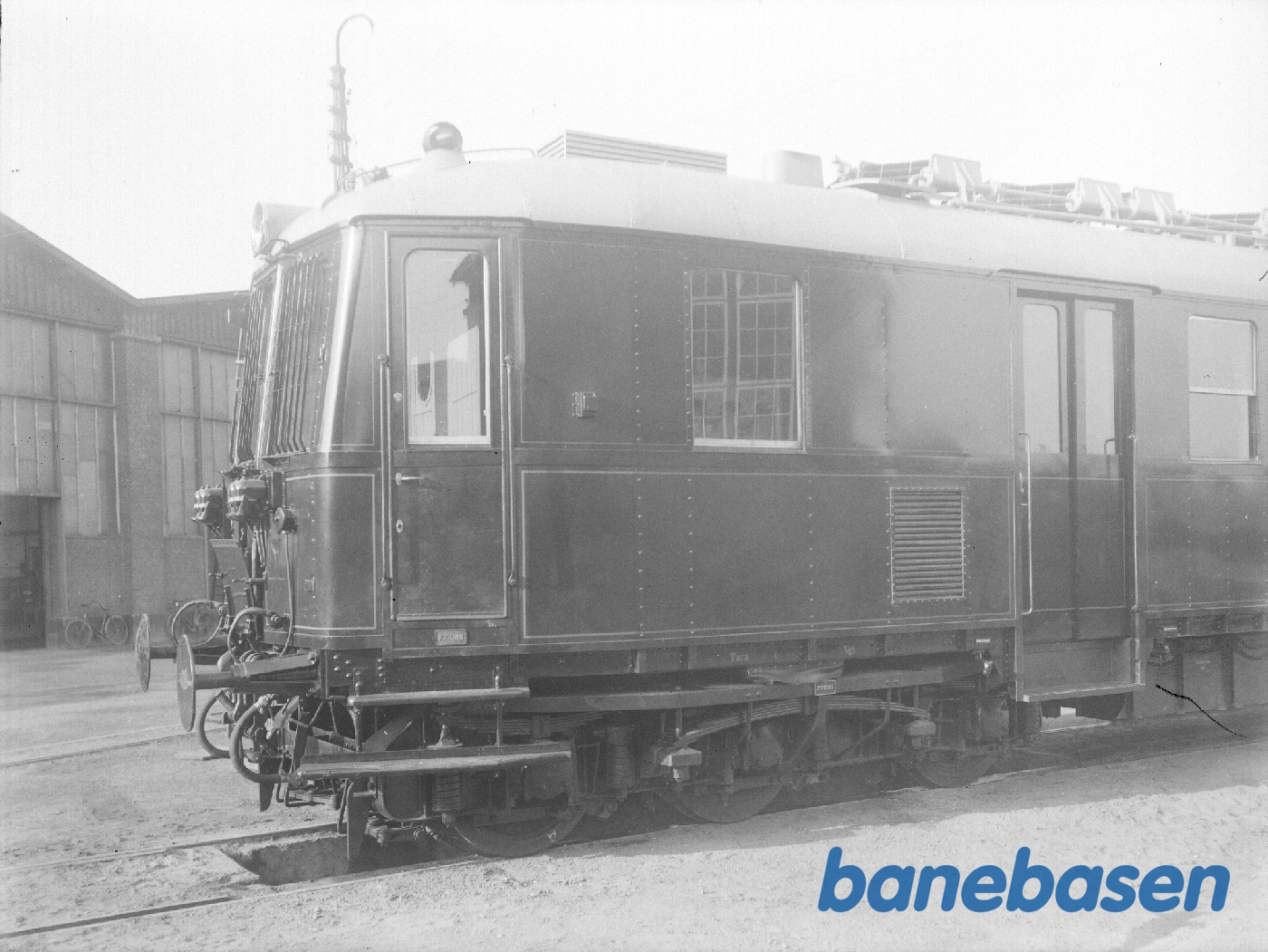 MO i fabriksgården MO i fabriksgården