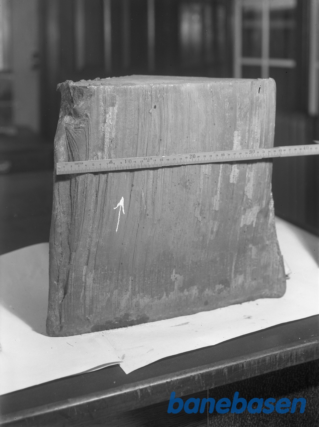 Udskåret stykke af smedejern Udskåret stykke af smedejern