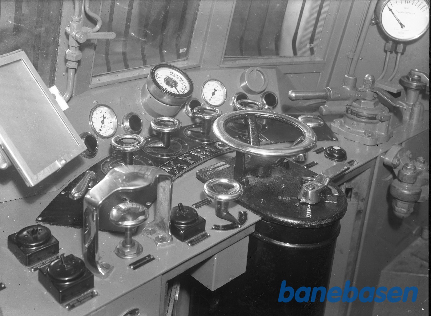 4 vogns lyntog. Førerbord 4 vogns lyntog. Førerbord