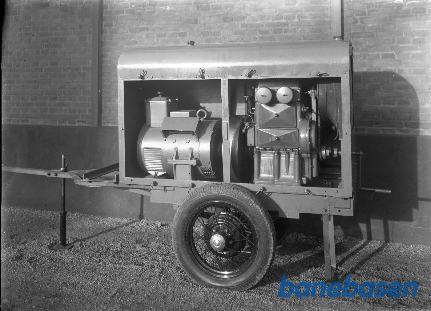 El svejseaggregat med 2 cylinder dieselmotor El svejseaggregat med 2 cylinder dieselmotor