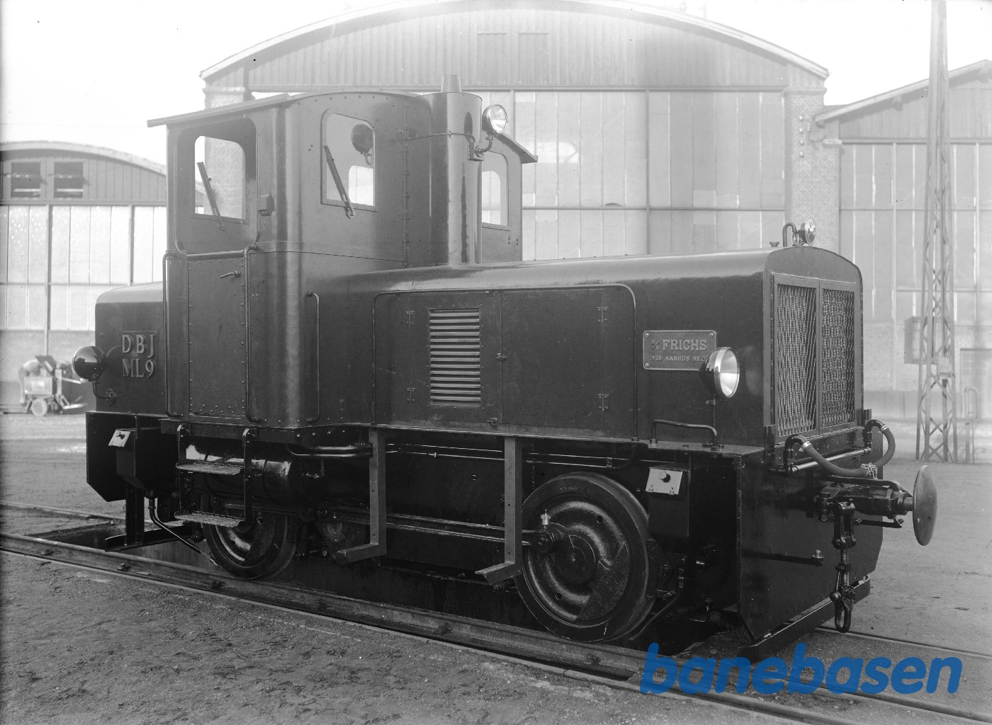 125 HK mekanisk traktor fra siden Bornholm 125 HK mekanisk traktor fra siden Bornholm