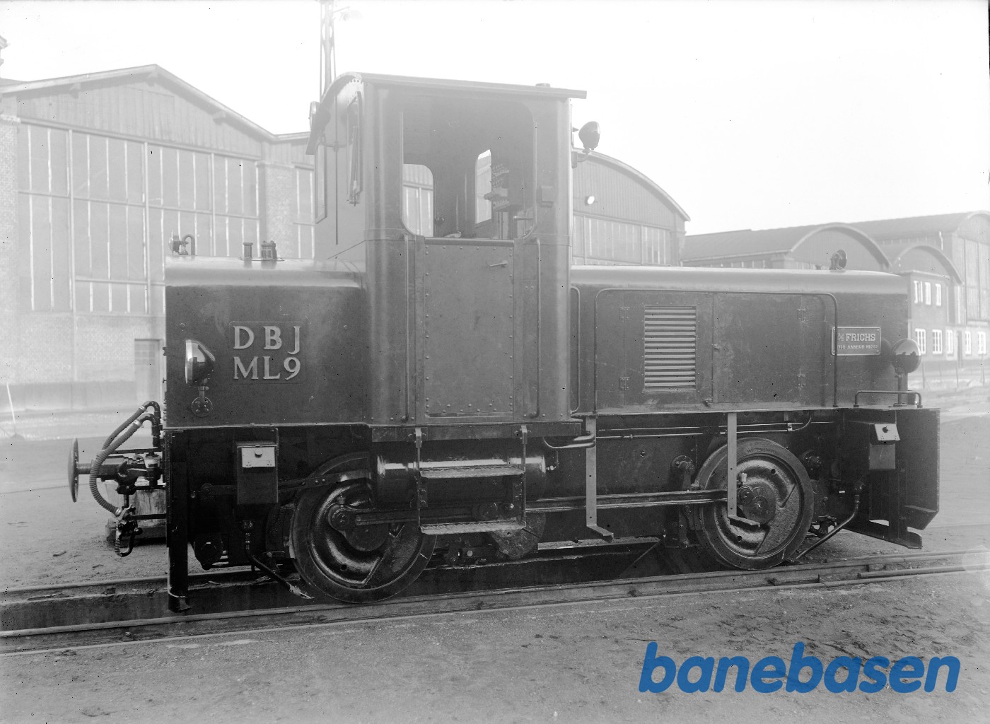 125 HK mekanisk traktor fra siden Bornholm 125 HK mekanisk traktor fra siden Bornholm