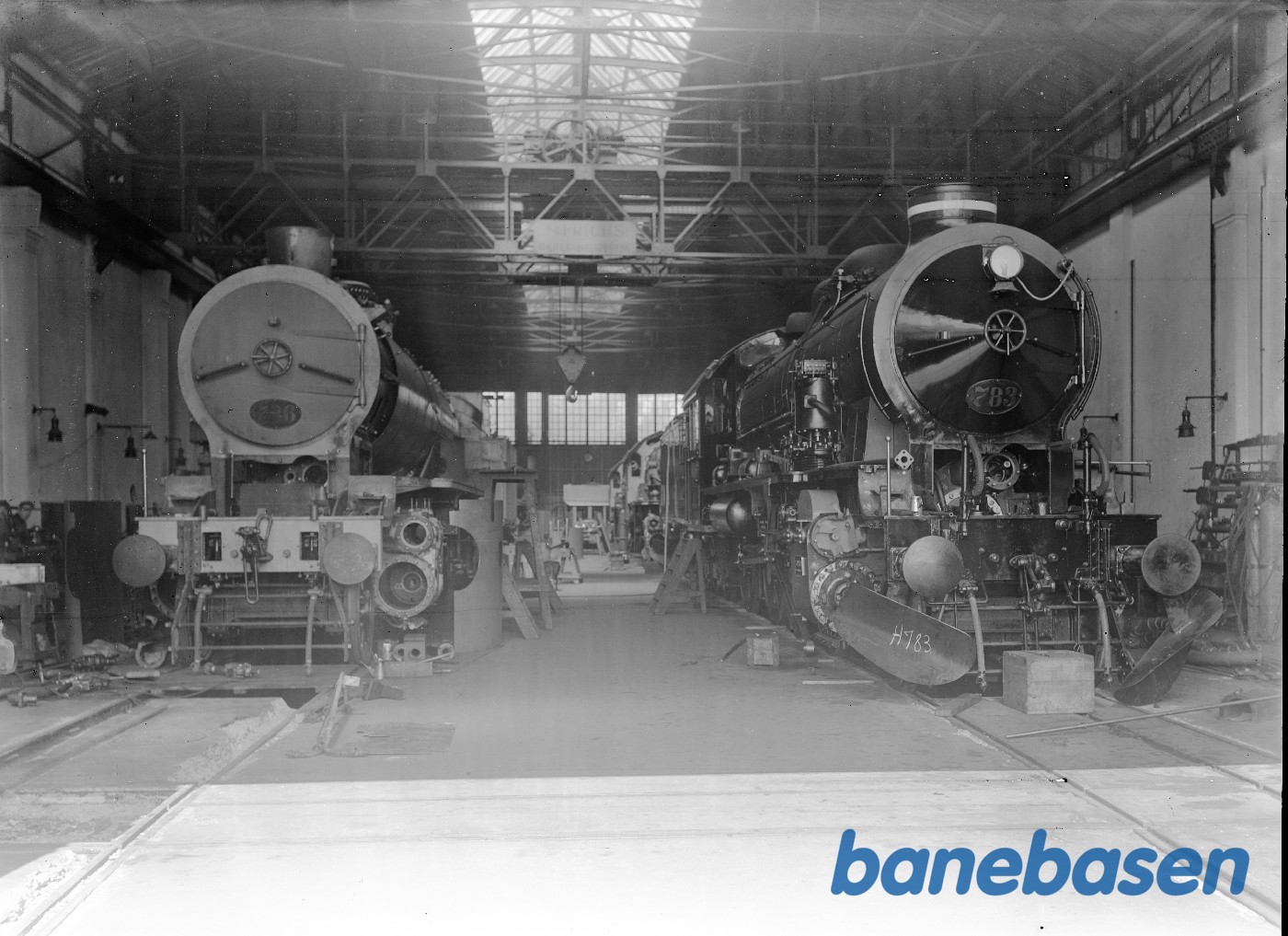 Lokoværksted set fra porten Loko H Lokoværksted set fra porten Loko H