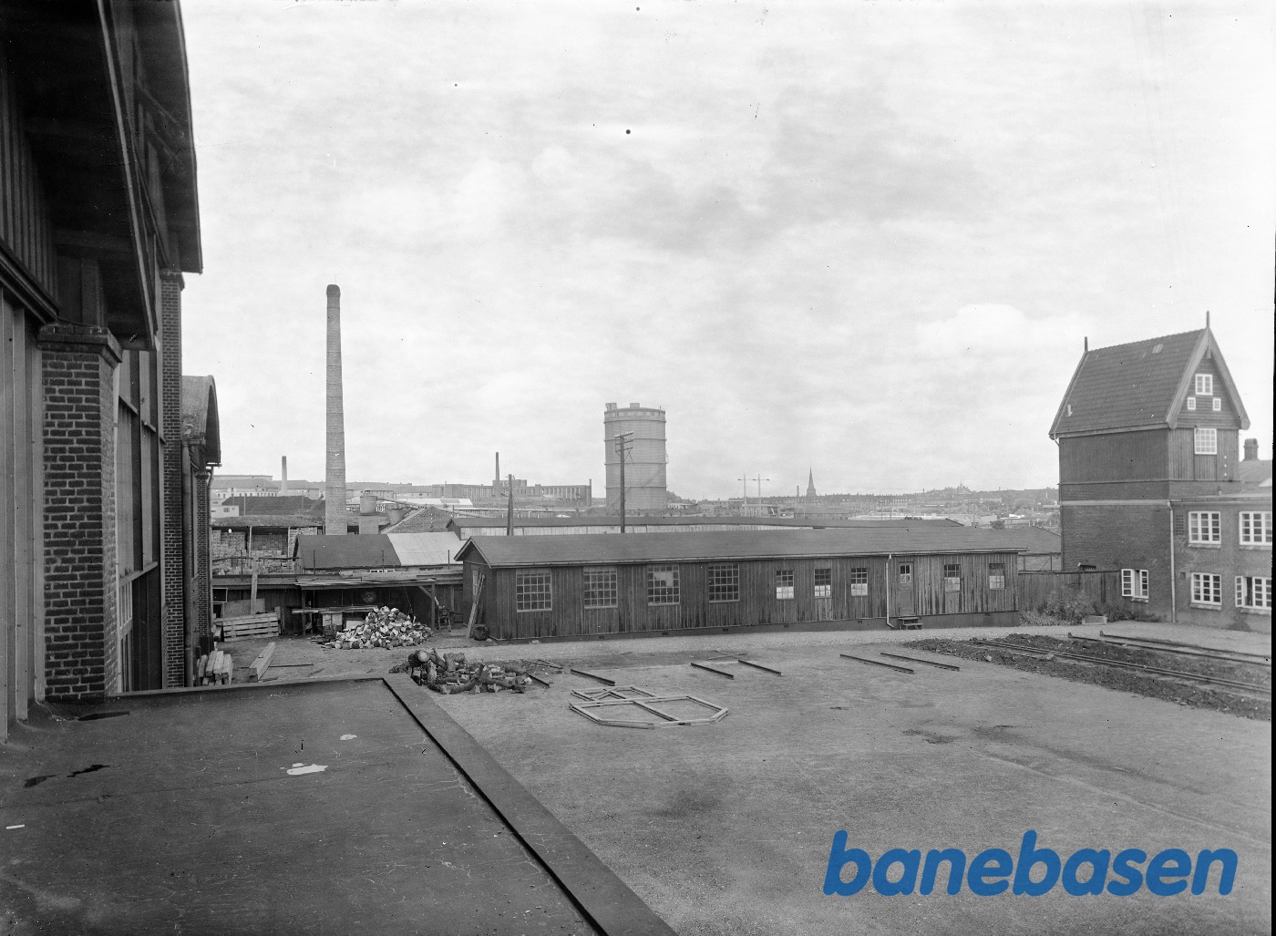 Fabriksgården set fra øst Fabriksgården set fra øst