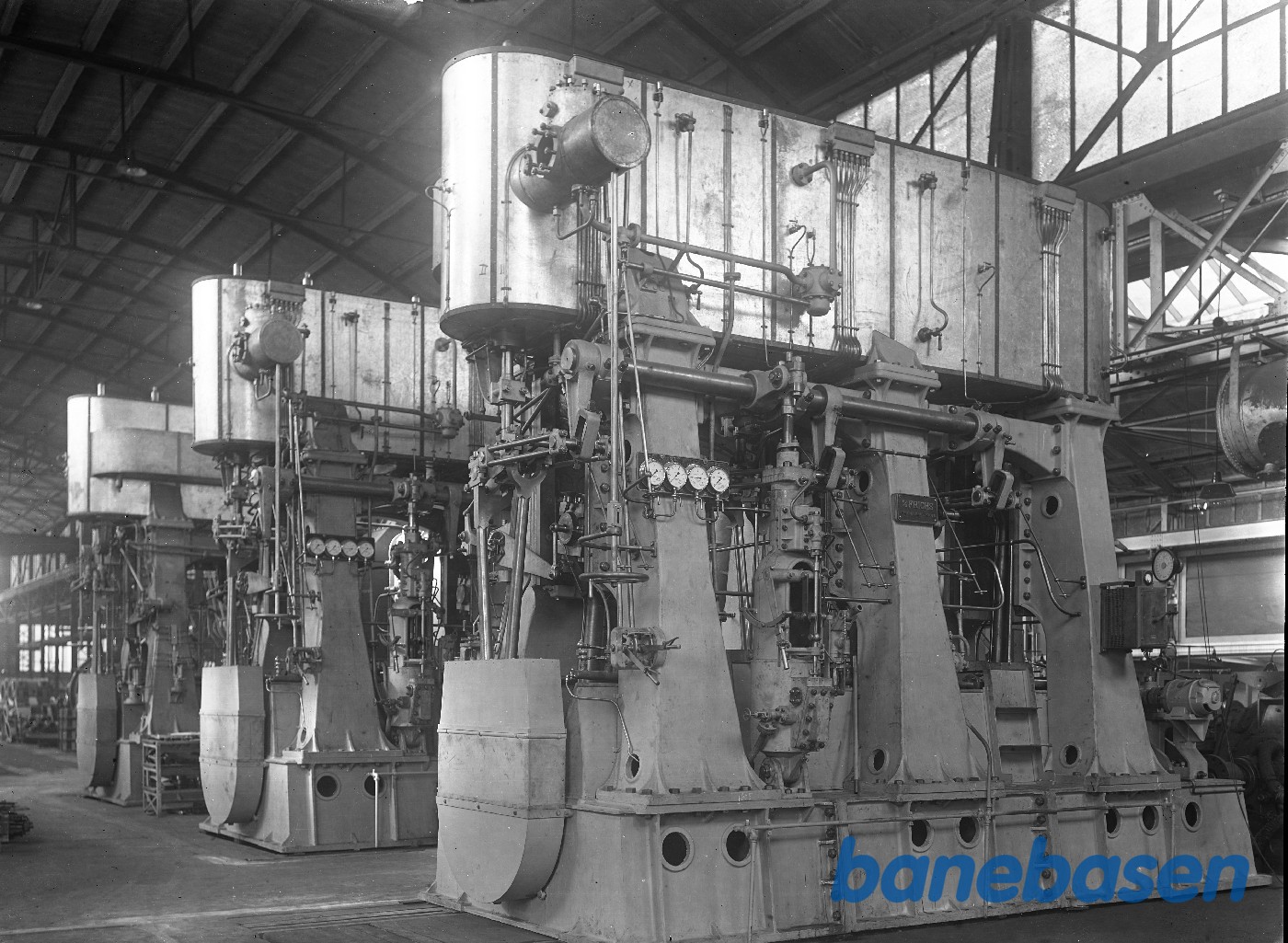 3 stk 1600 HK skibsdampmaskine for Holger Danske 3 stk 1600 HK skibsdampmaskine for Holger Danske