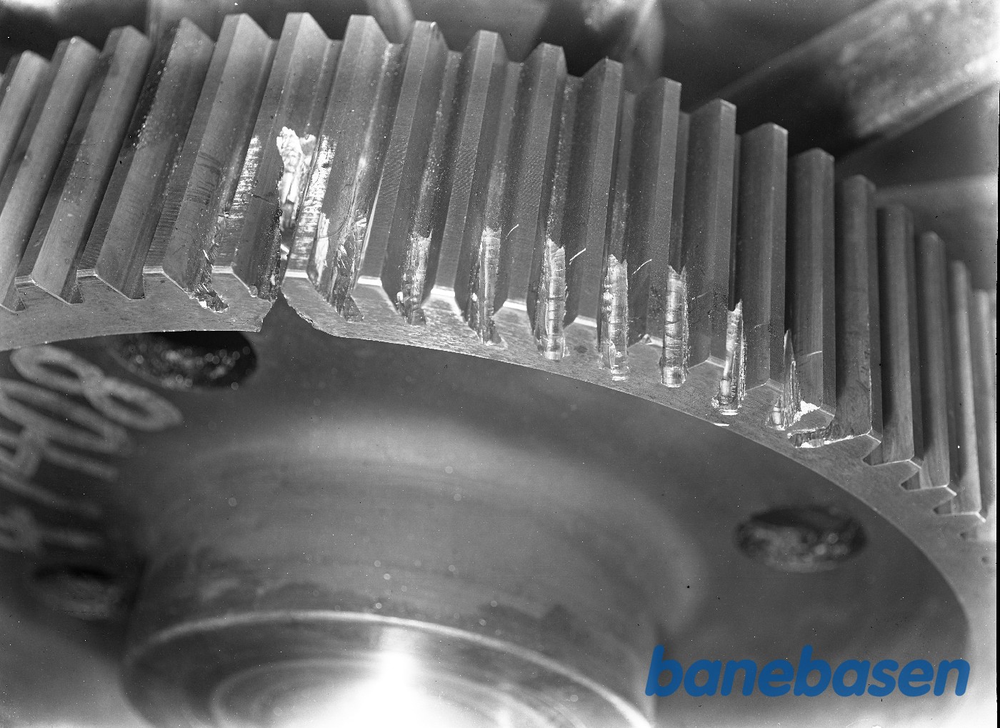 Hjulsæt med revnet tandhjul Hjulsæt med revnet tandhjul