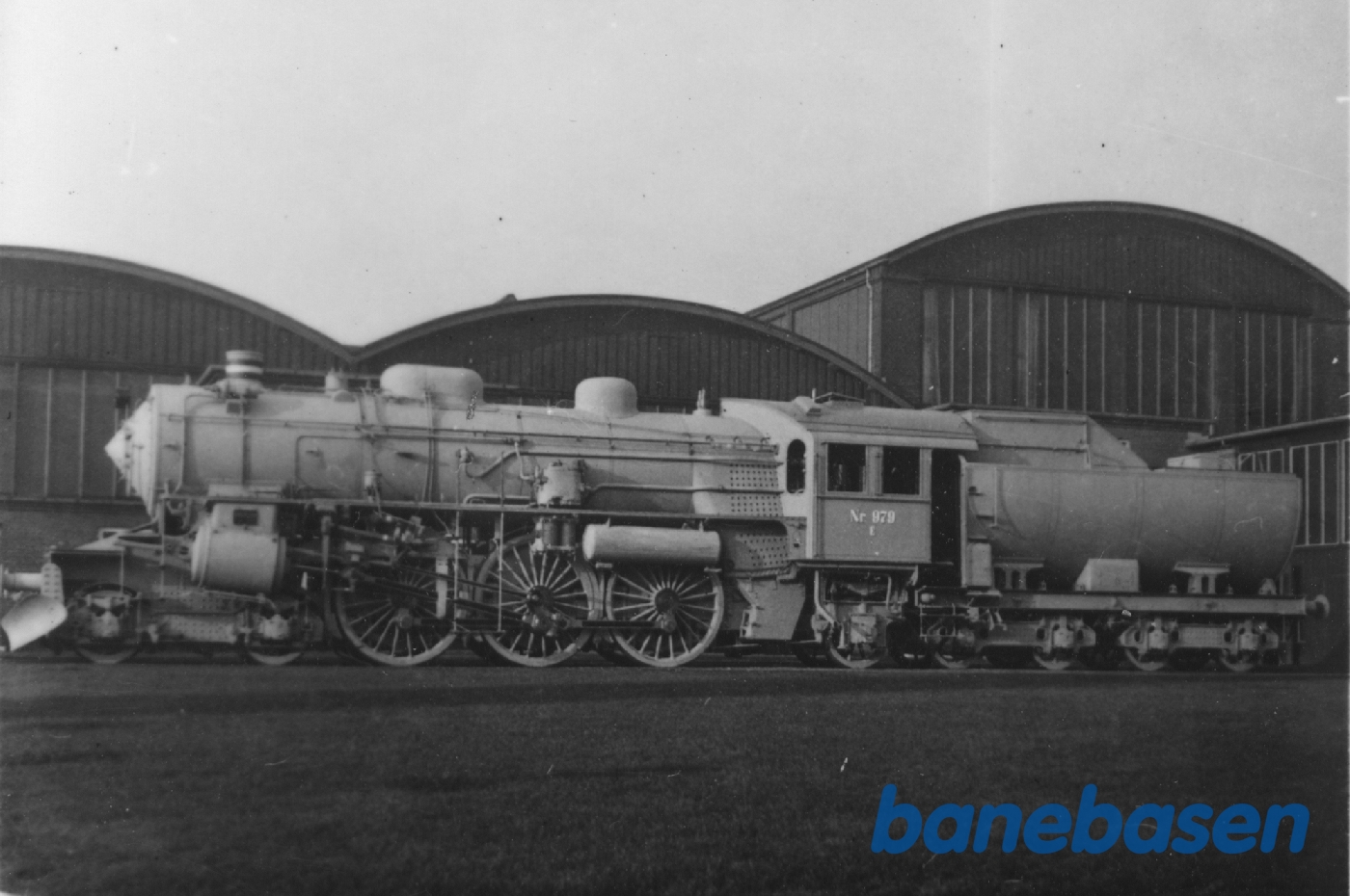 Ltr E 979 gråmalet i fabriksgården Ltr E 979 gråmalet i fabriksgården