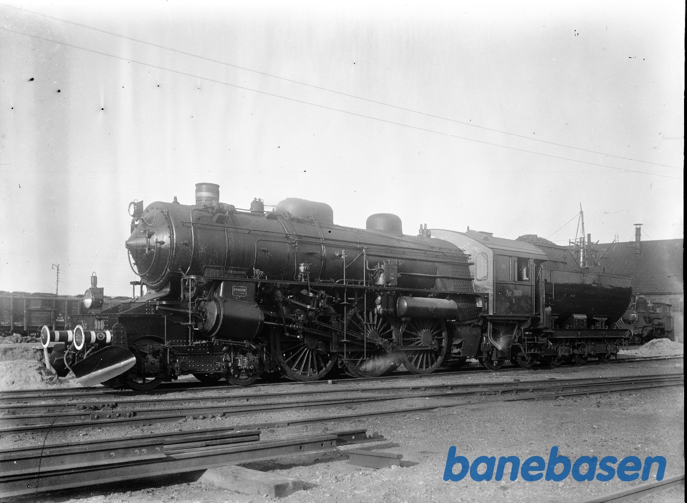 Ltr E 980. Klar til særtog. Ved remisen i Aarhus Ltr E 980. Klar til særtog. Ved remisen i Aarhus